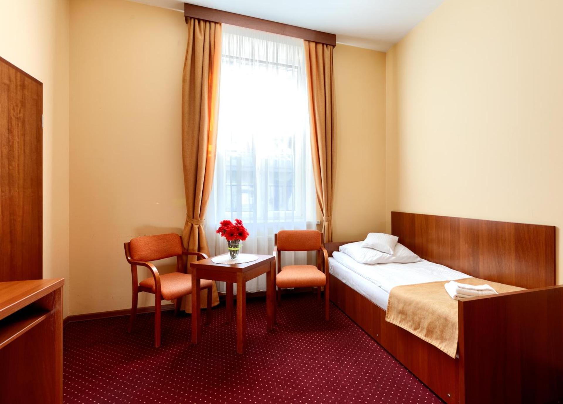Large Single Room photo 1