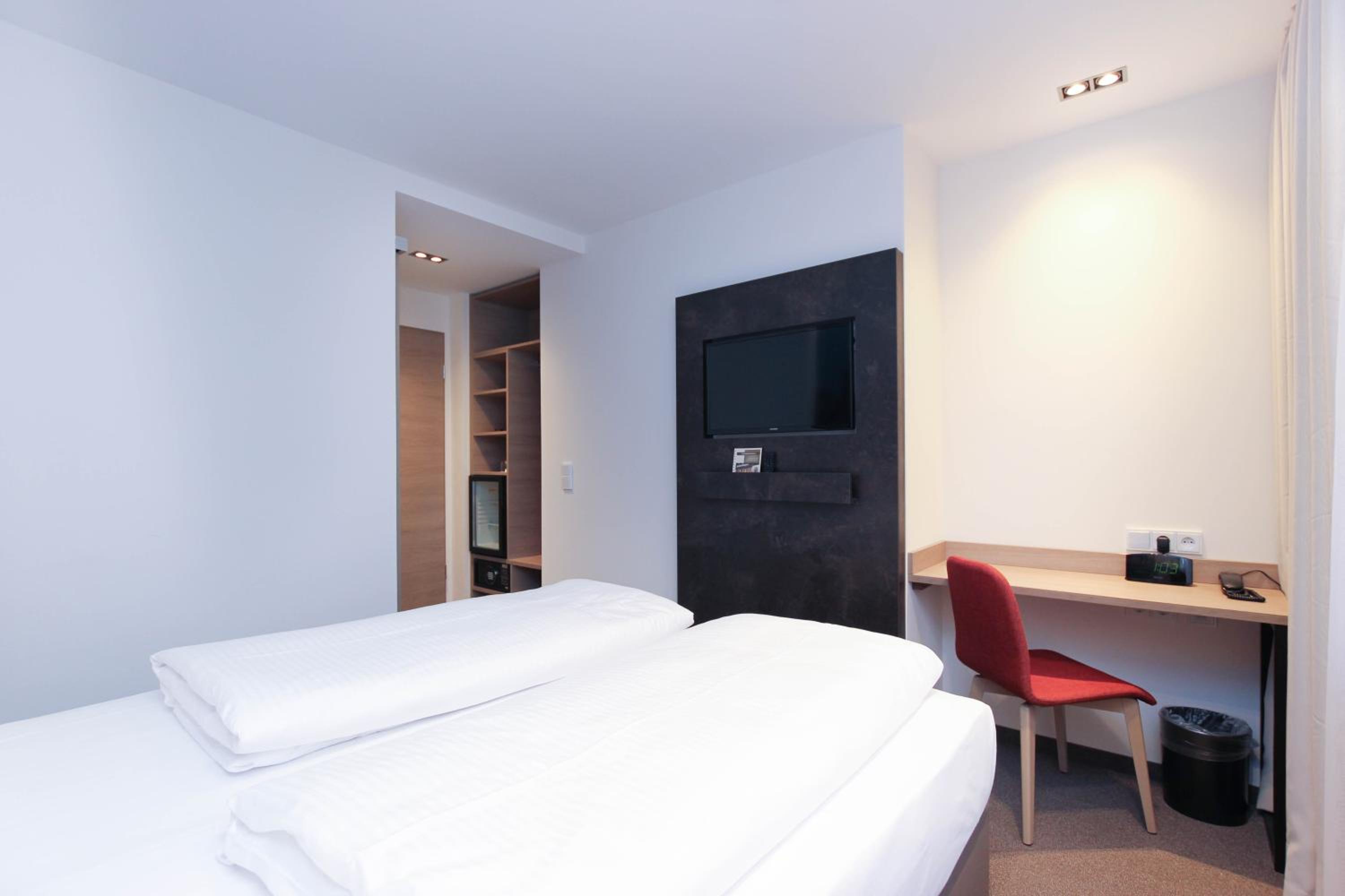 Classic Double Room - Photo 4