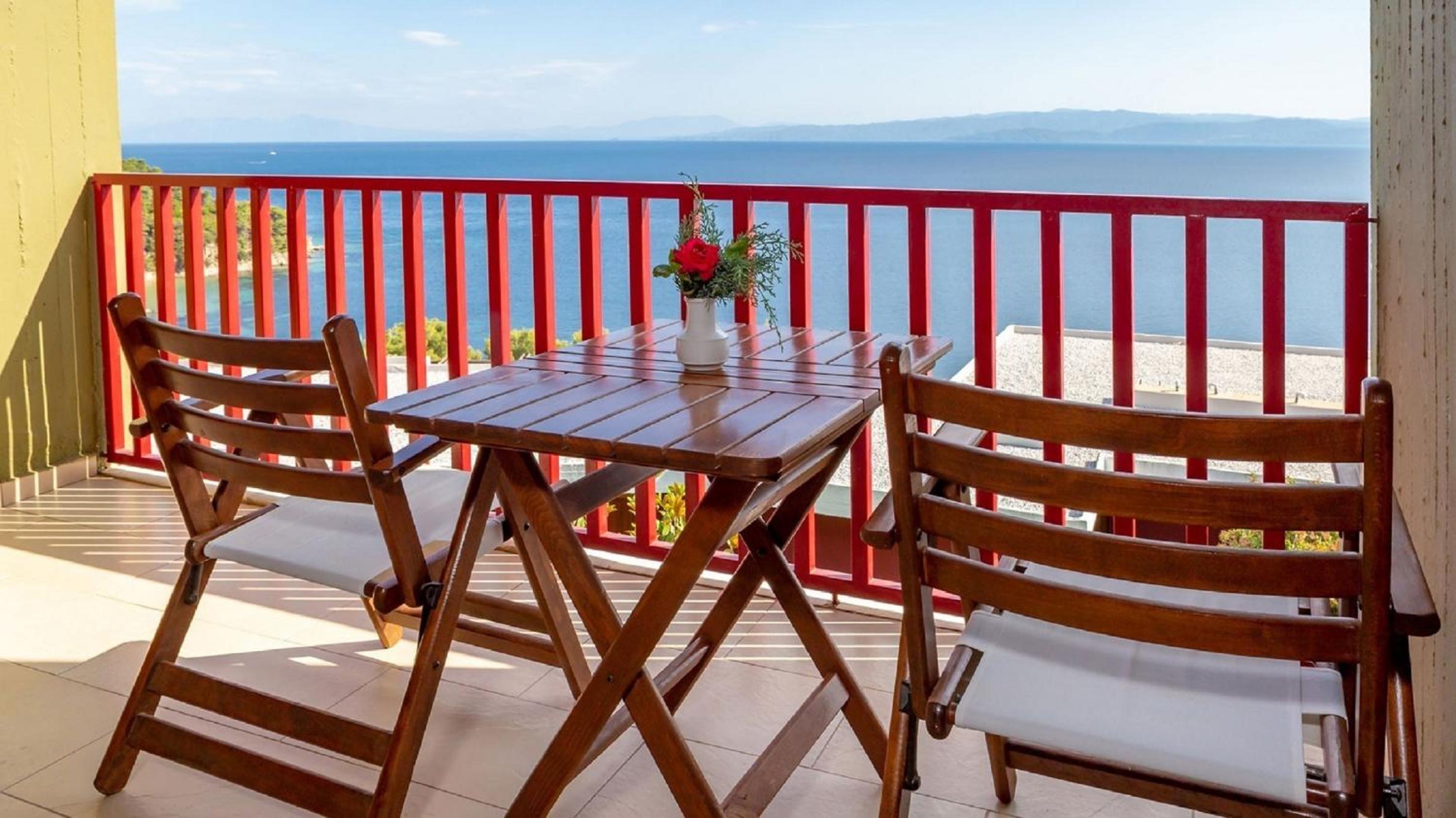 Deluxe Room With Sea View photo 2