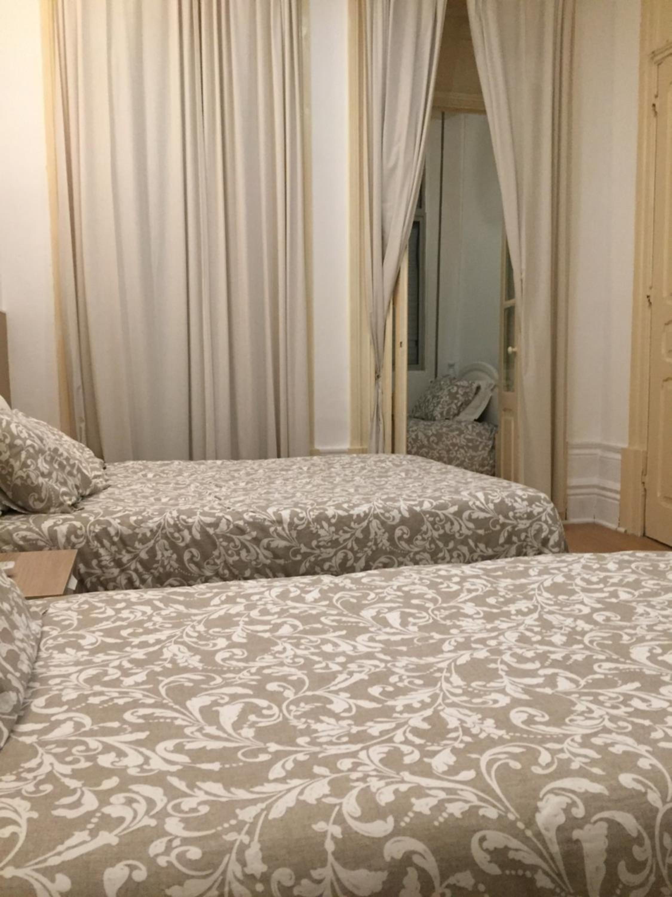 Quadruple Room - Photo 6