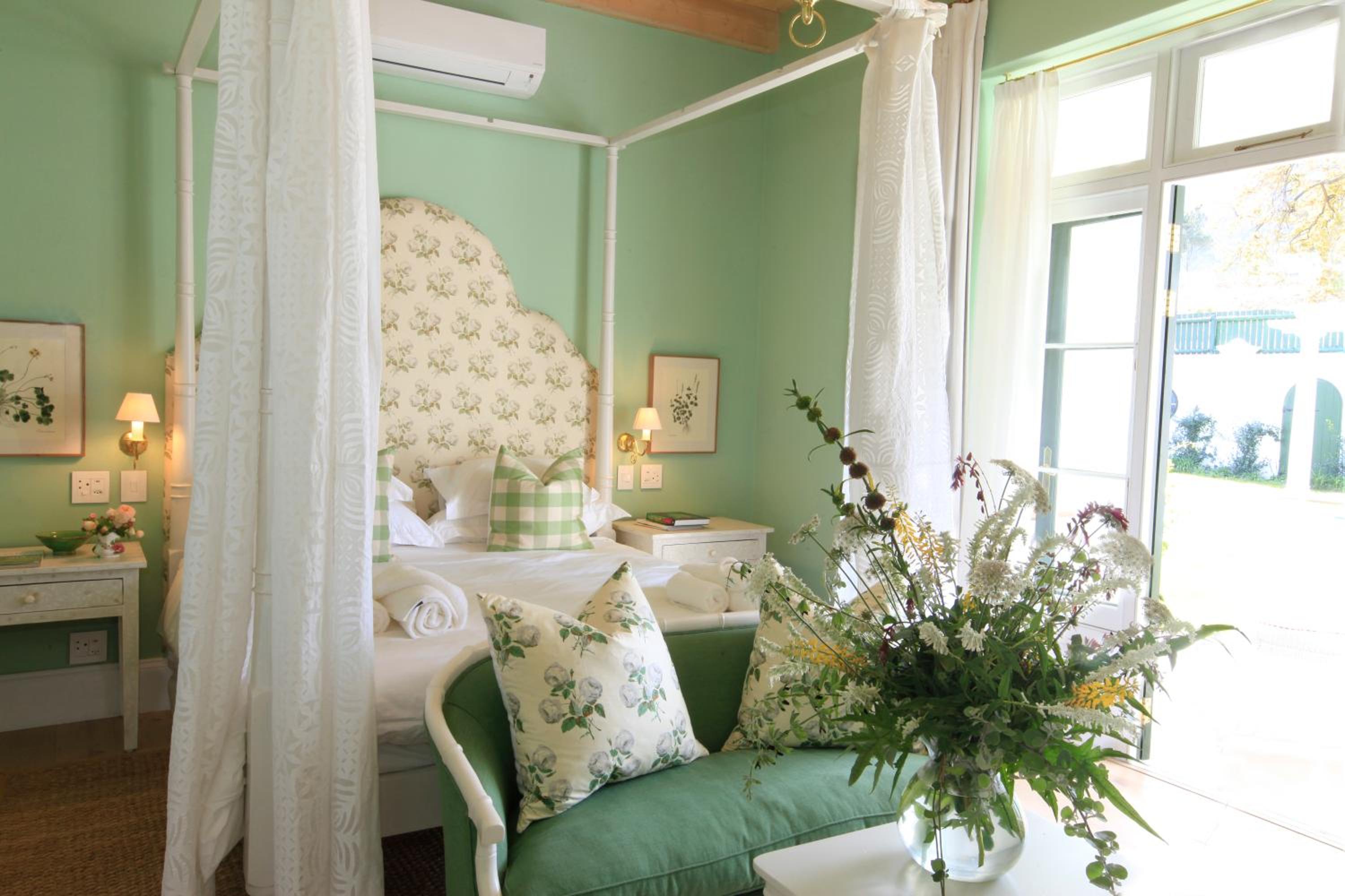 Double or Twin Room with Pool View - Photo 2