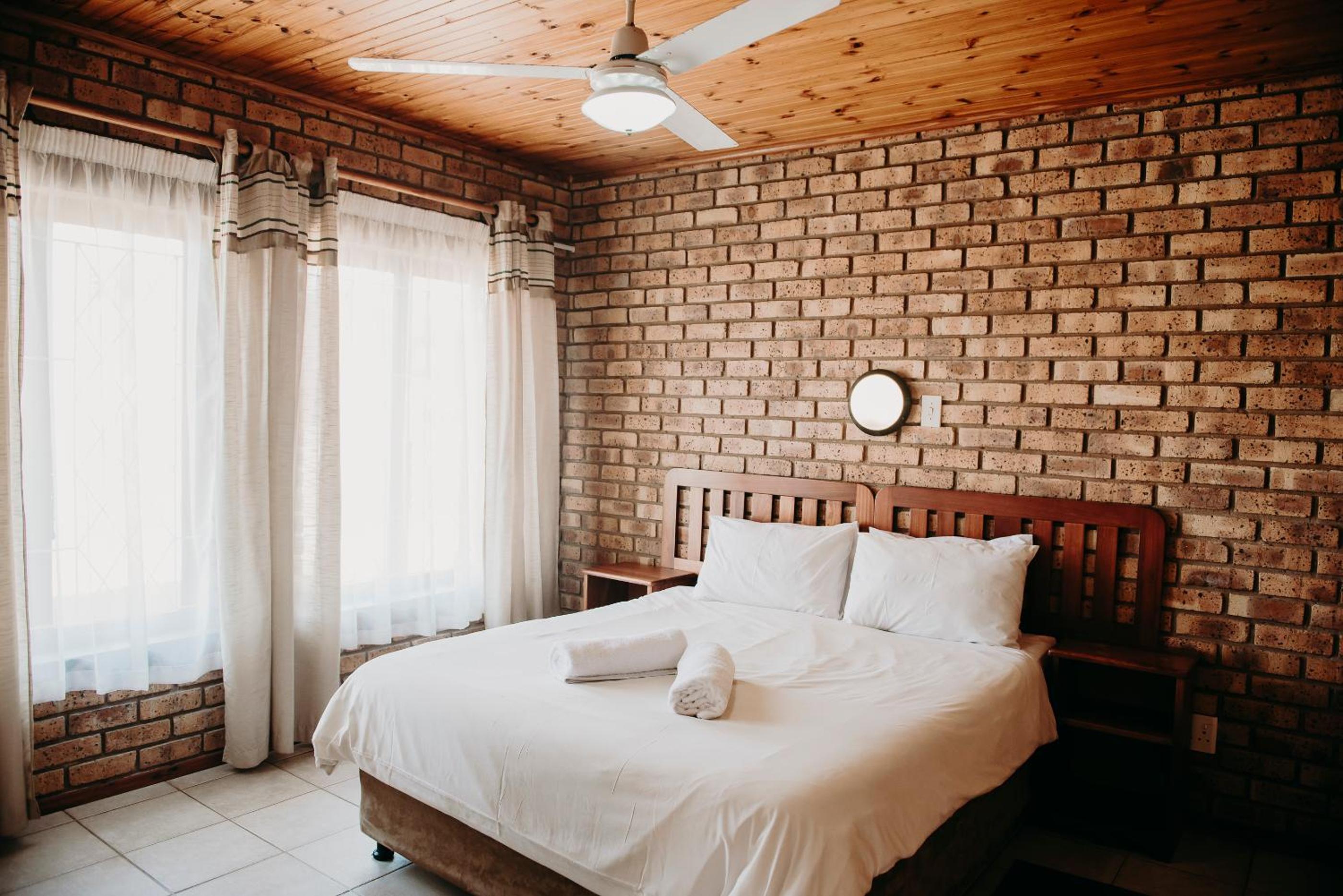 Two-Bedroom Chalet - Photo 2
