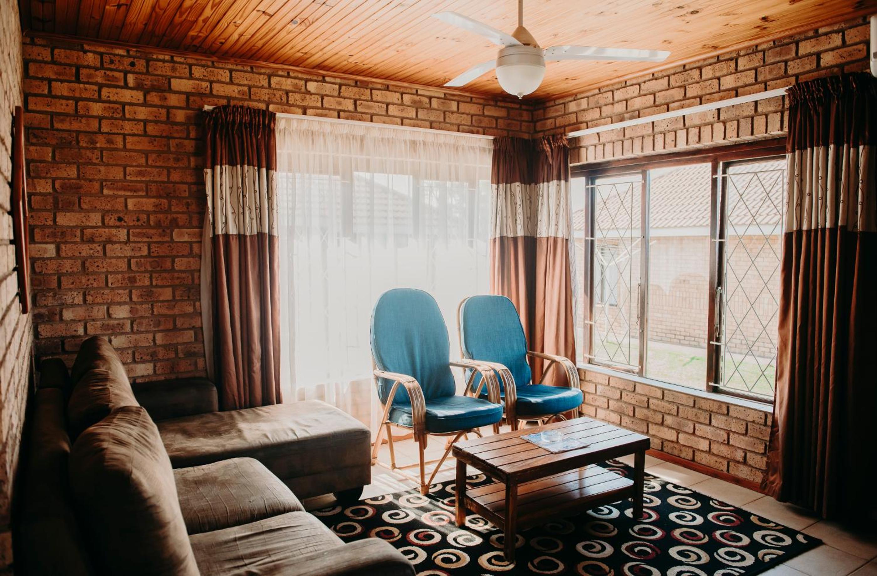 Two-Bedroom Chalet - Photo 7
