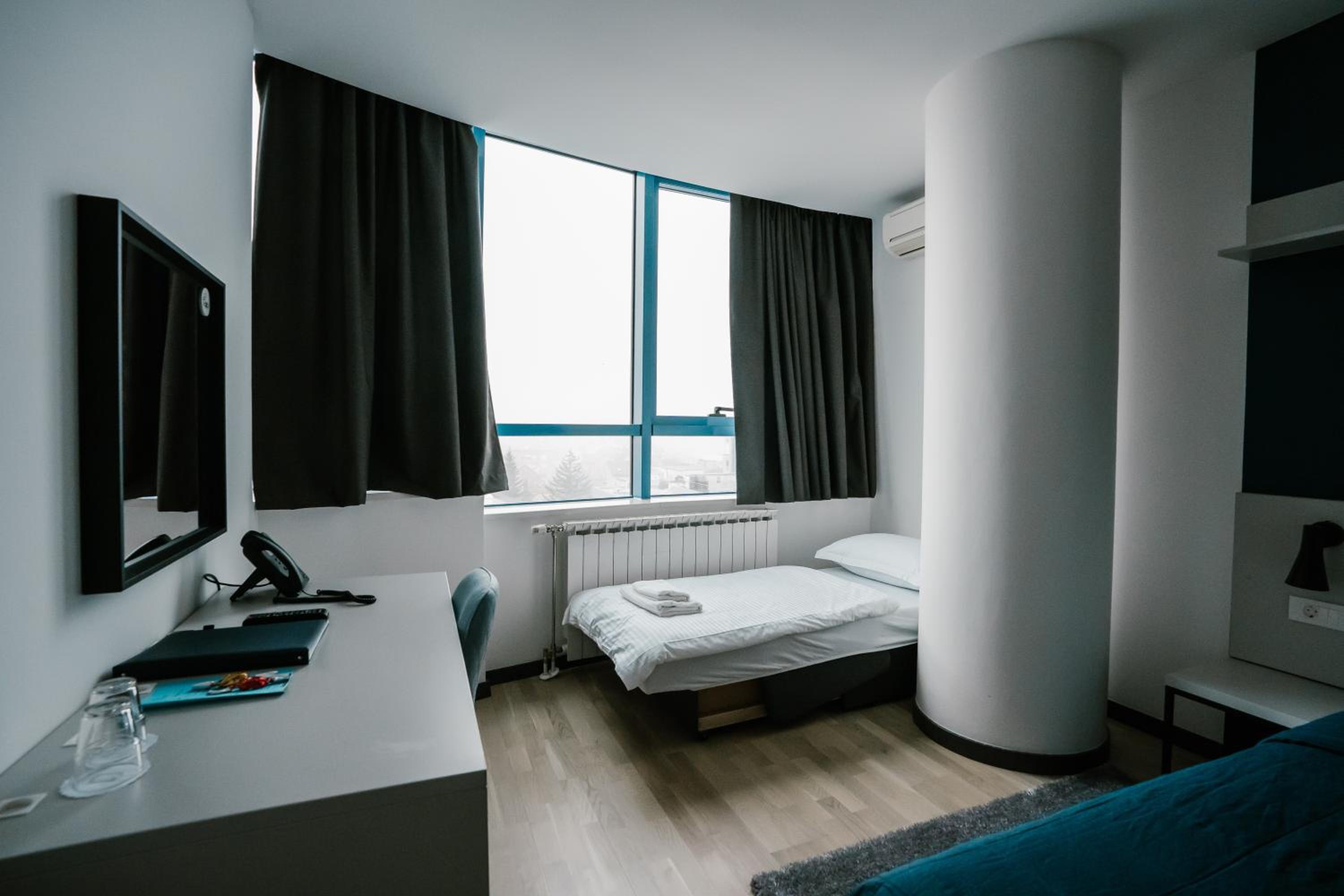 Standard Triple Room - Photo 2