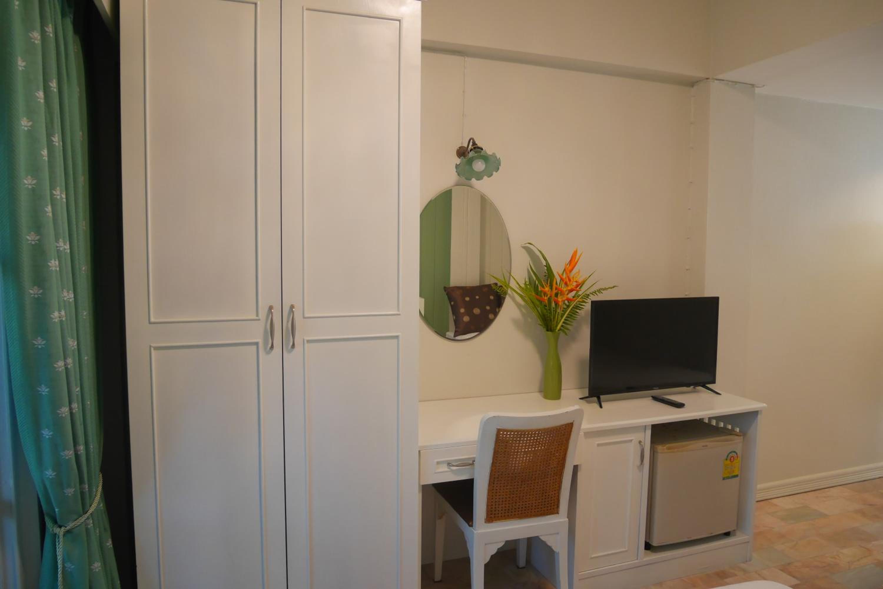 Superior Triple Room - Photo 11