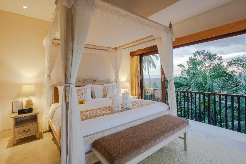 Two-Bedroom Royal Sky Villa