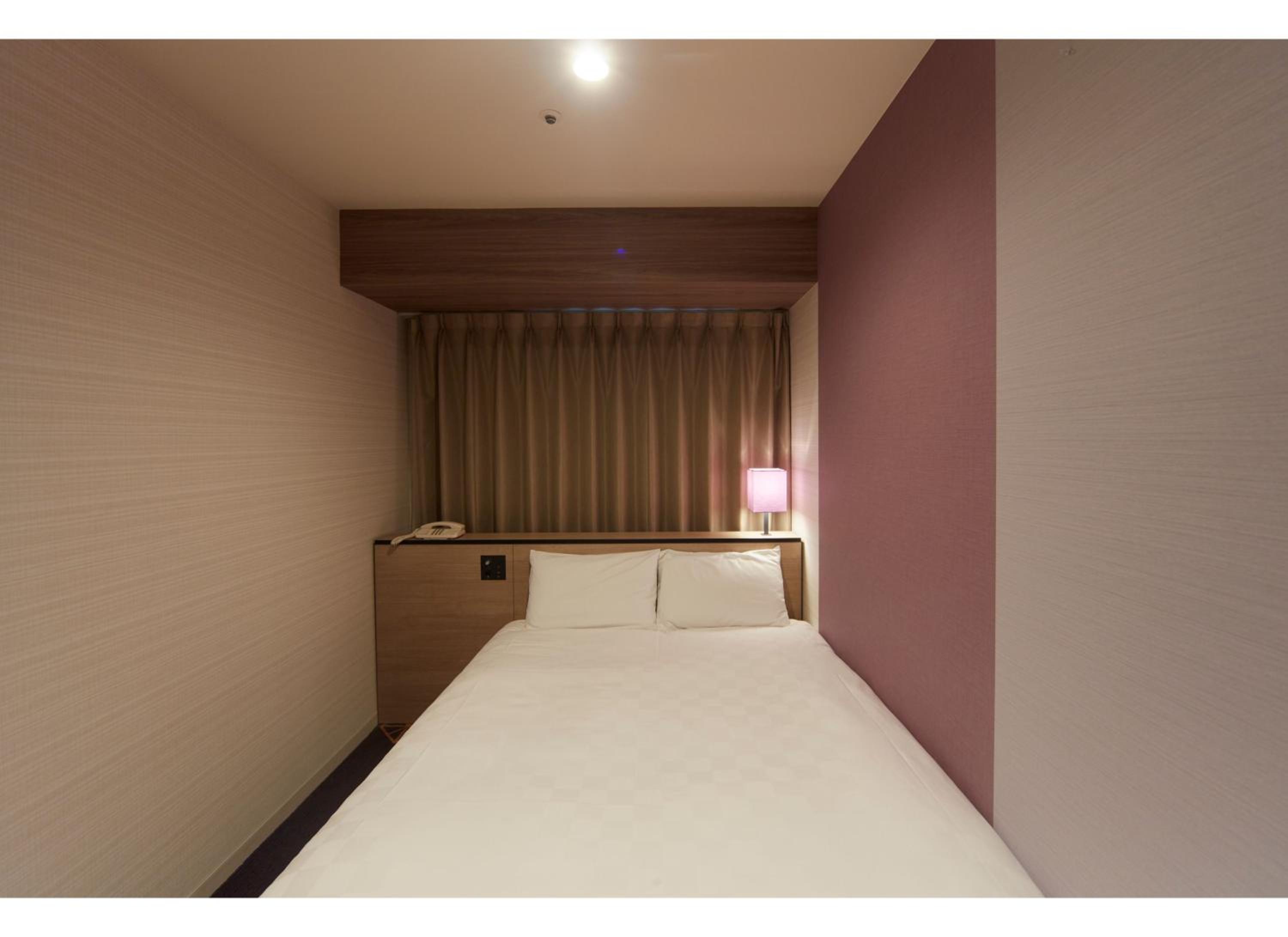 Semi Double Room - Non-Smoking 26-32nd Floor photo 3