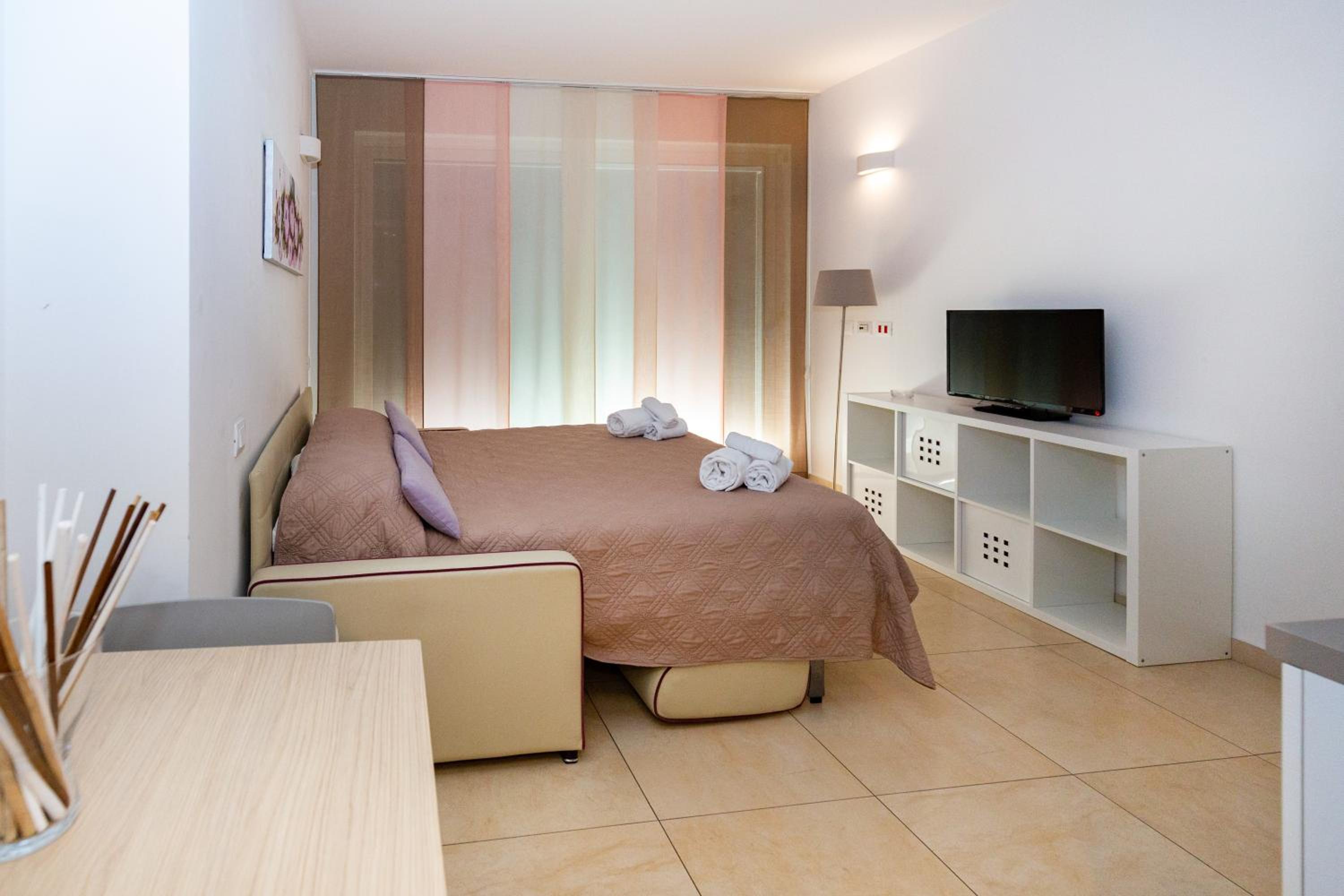 Classic Double Room - Photo 7