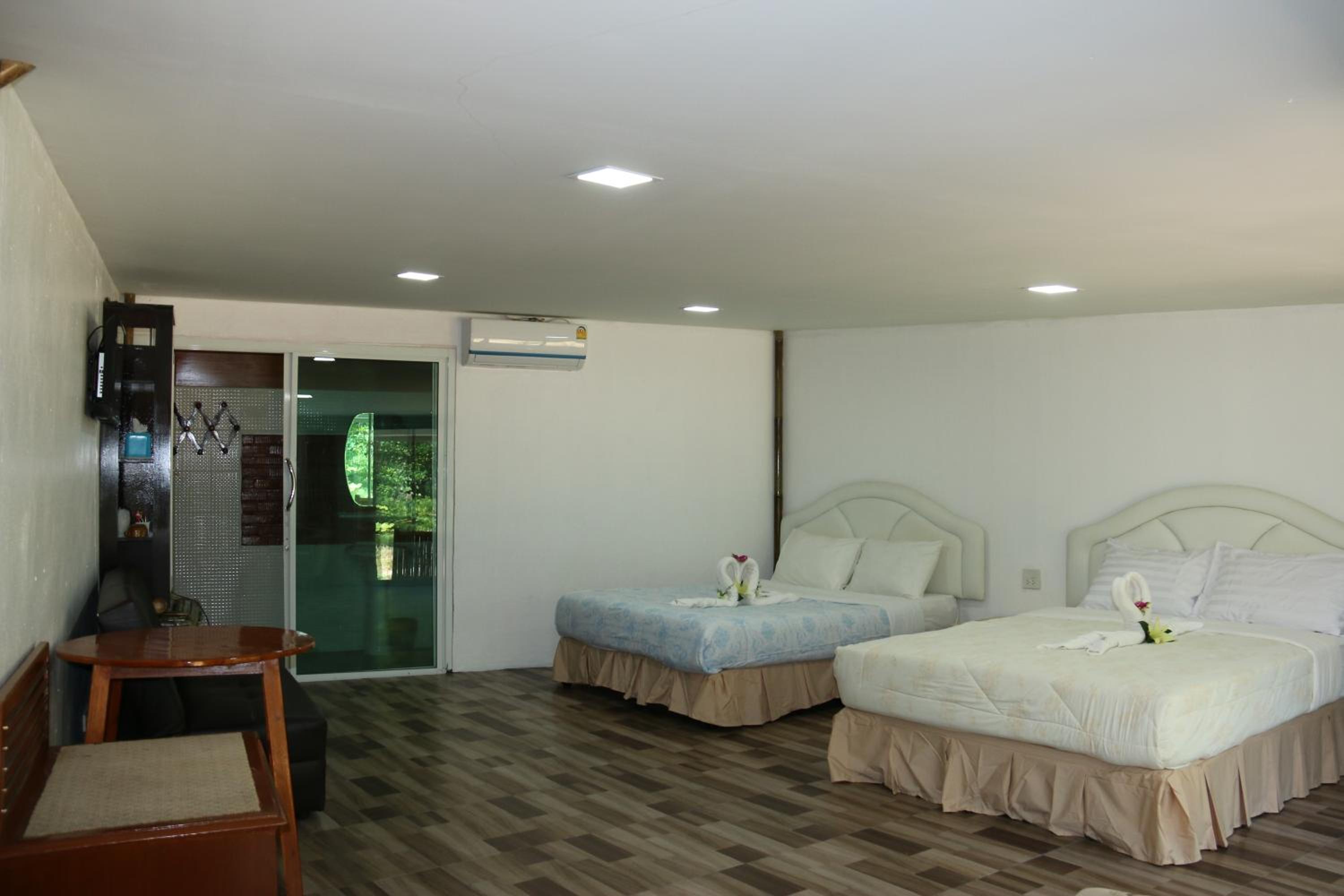 Quadruple Room with Sea View