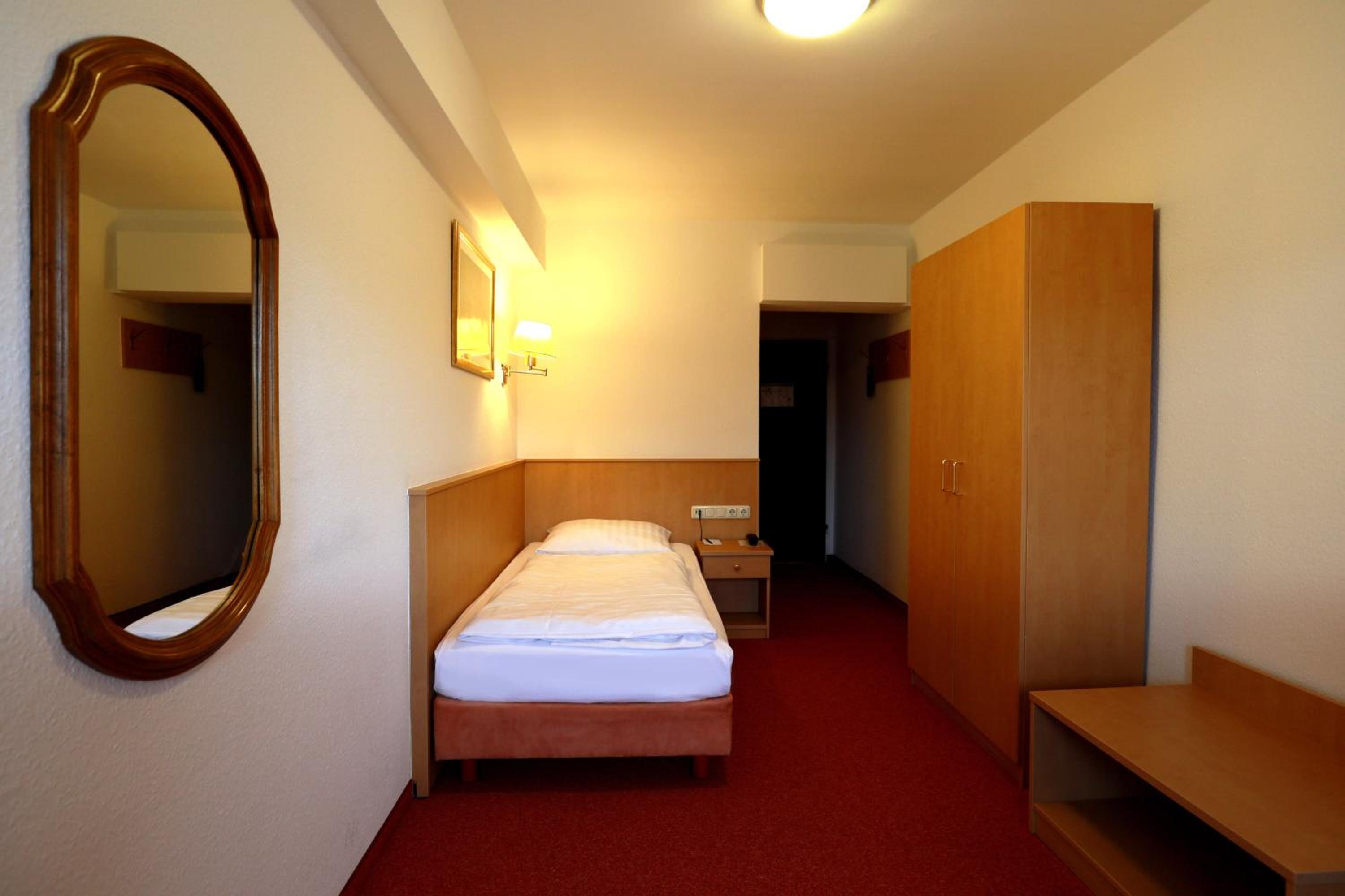 Single Room photo 1