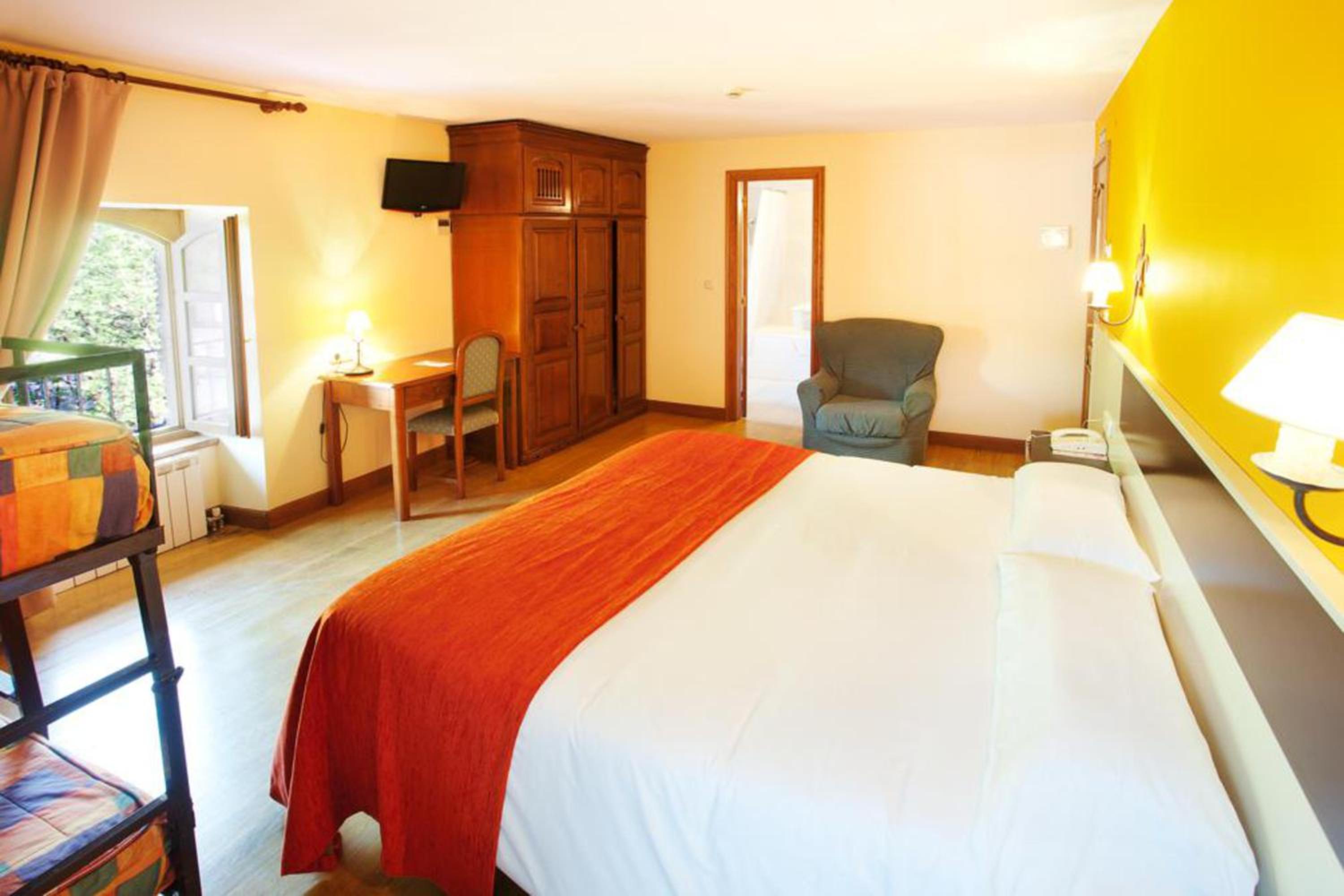 Quadruple Room - Photo 4