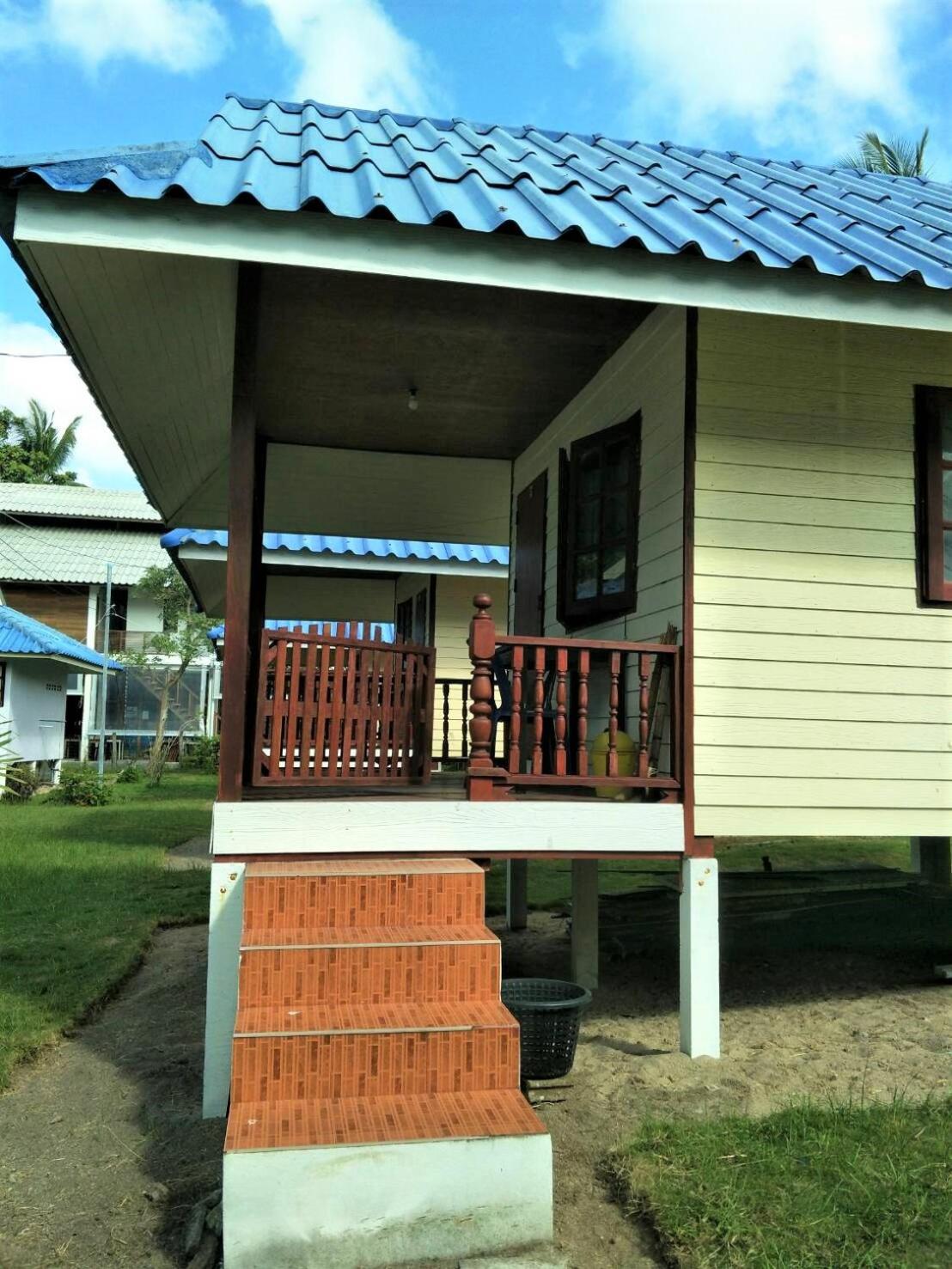 Standard Bungalow With Fan - Photo 13