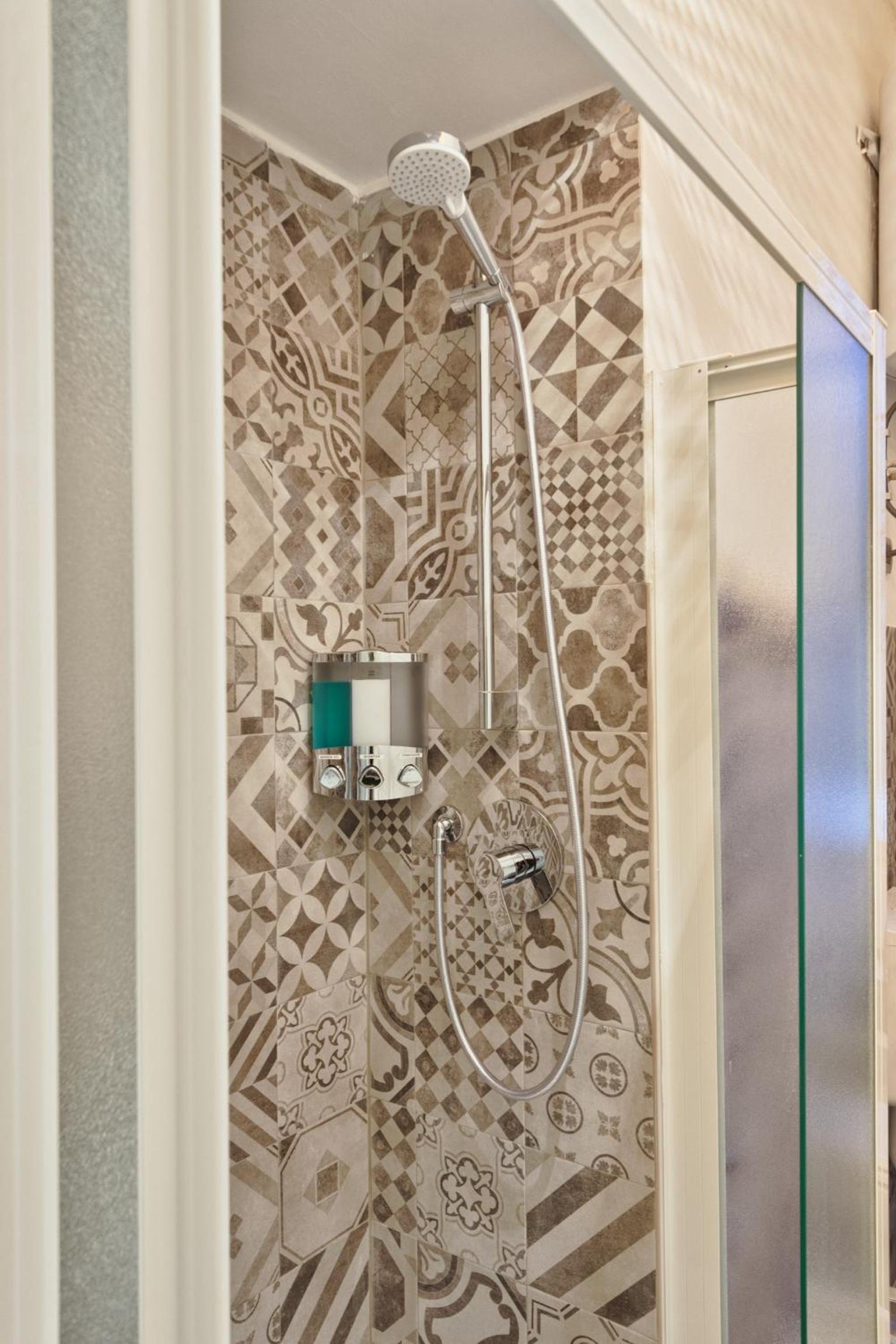 Apartment - Photo 24