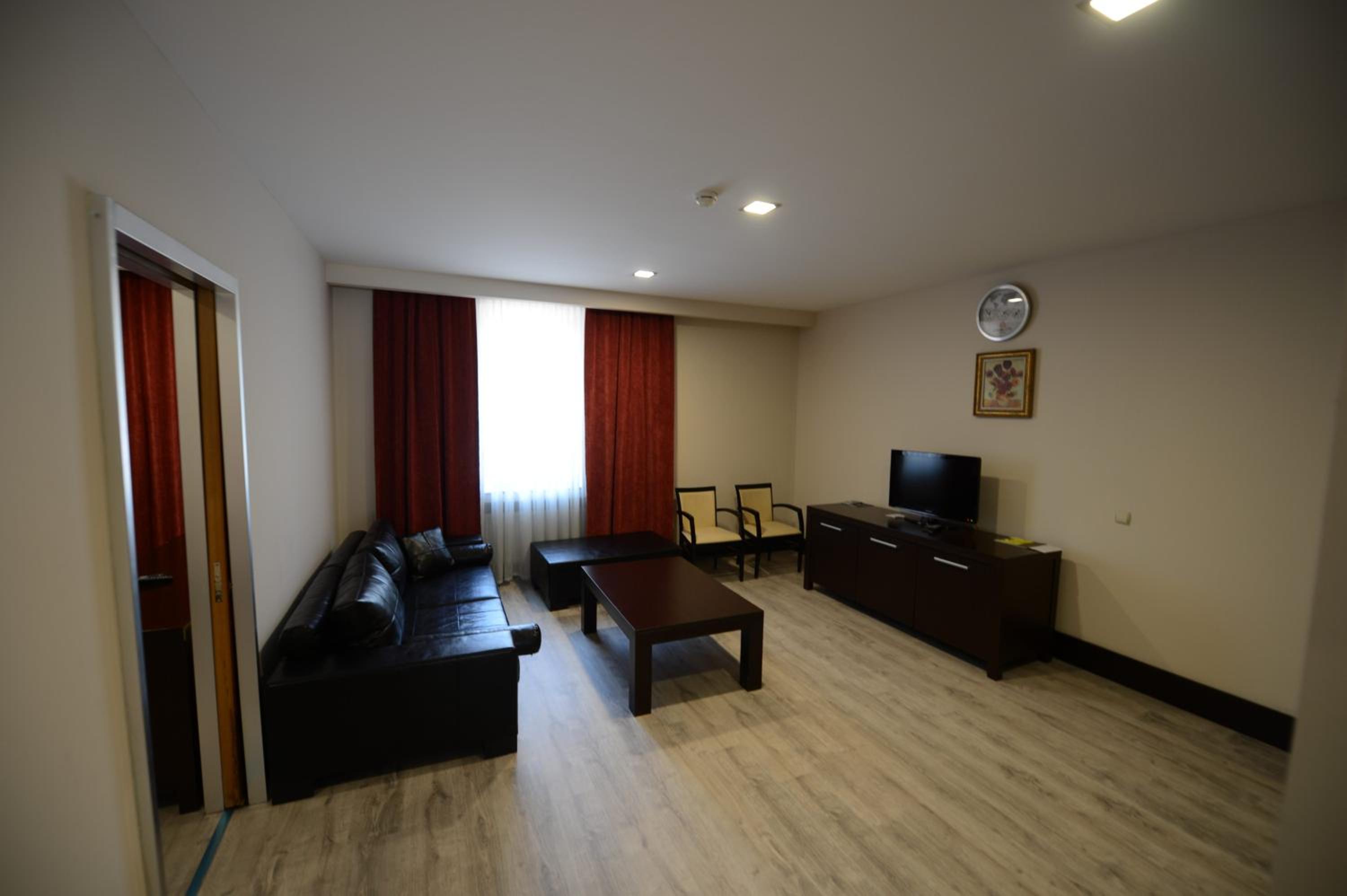 Suite photo 1