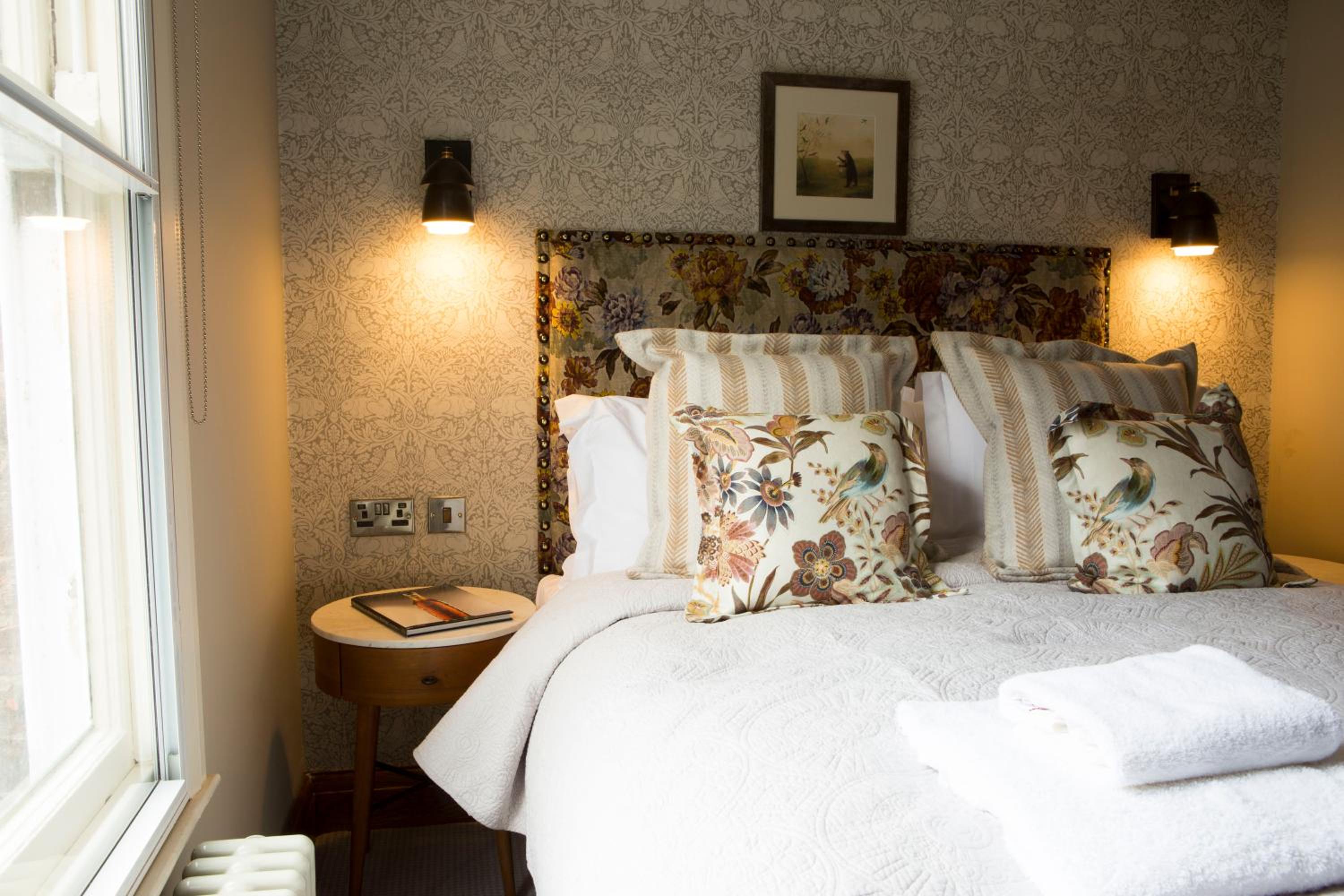 Standard Double Room - Photo 2