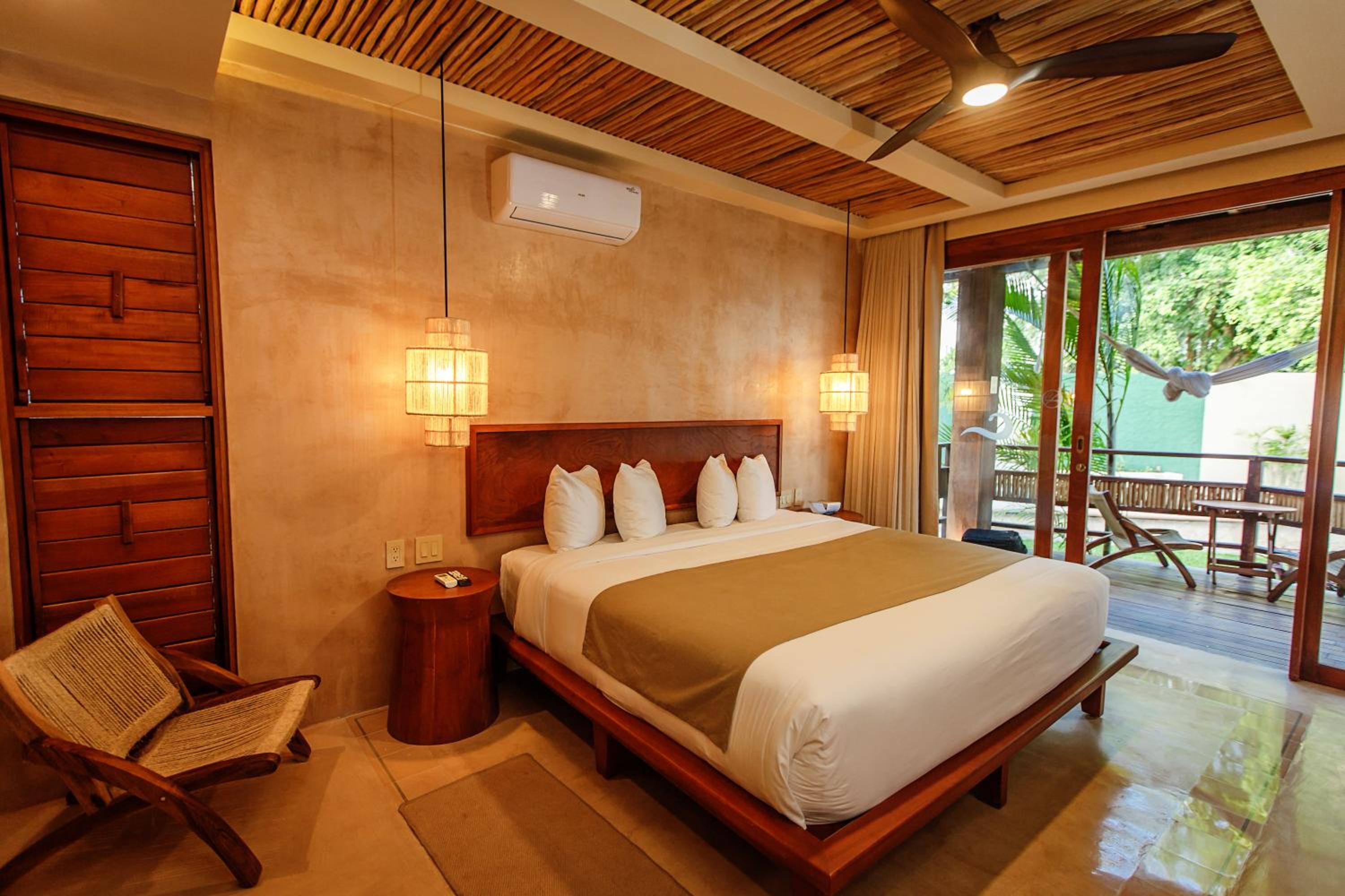 Queen Room