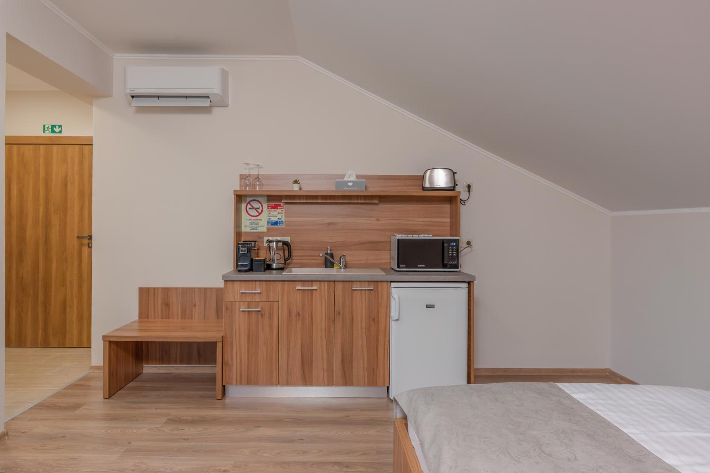 Apartment With Balcony photo 2