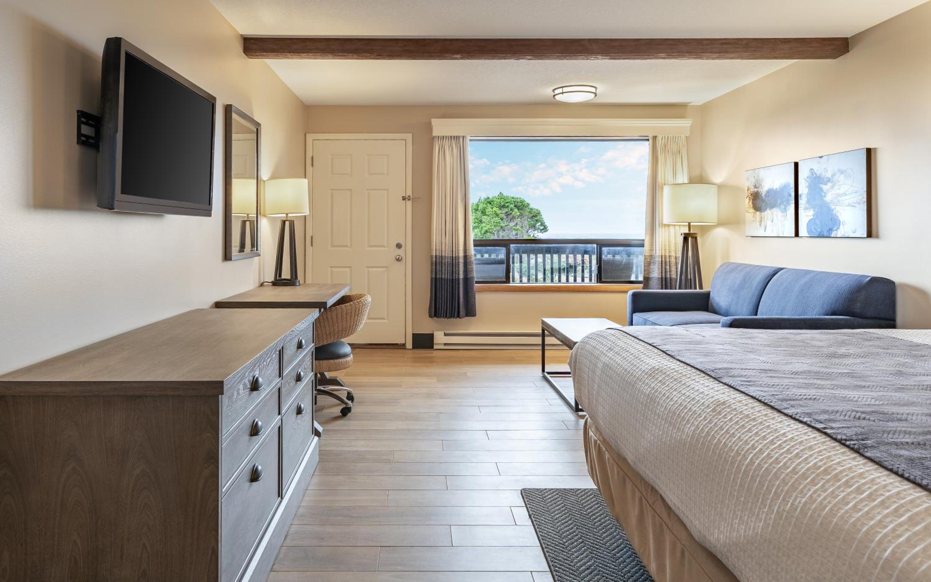 King Room with Balcony