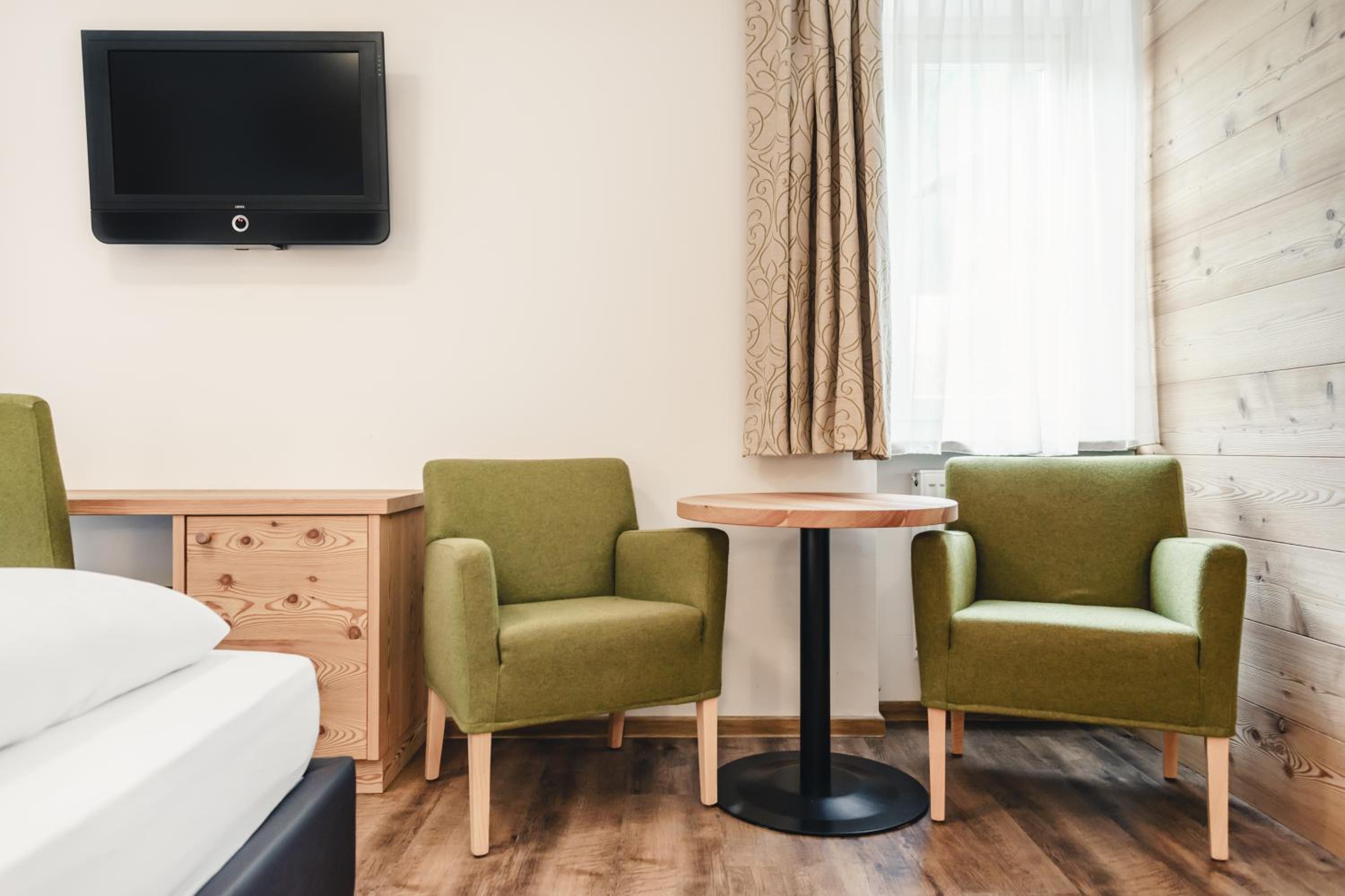 Superior Deluxe Double or Twin Room
