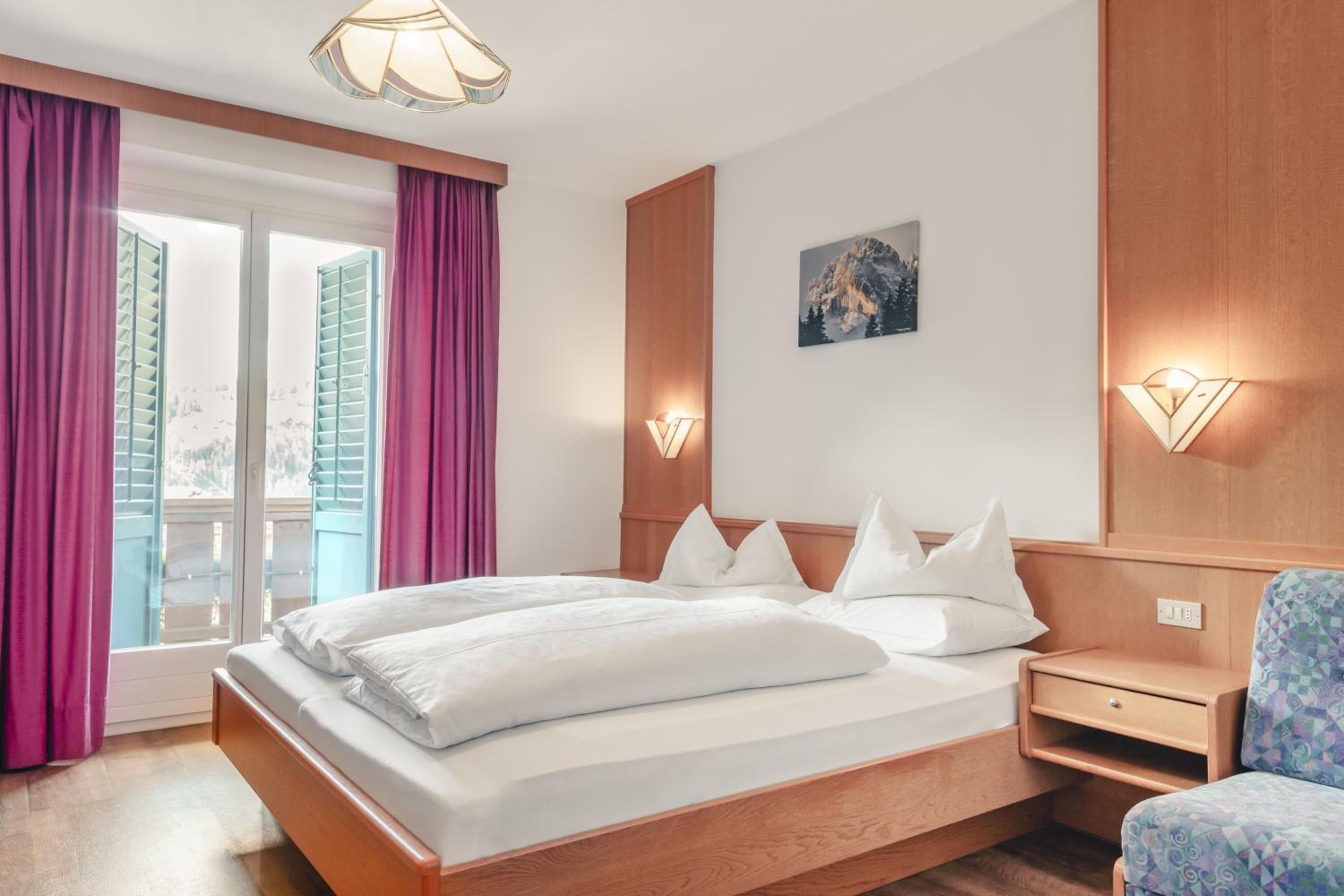 Deluxe Double Room with Shower