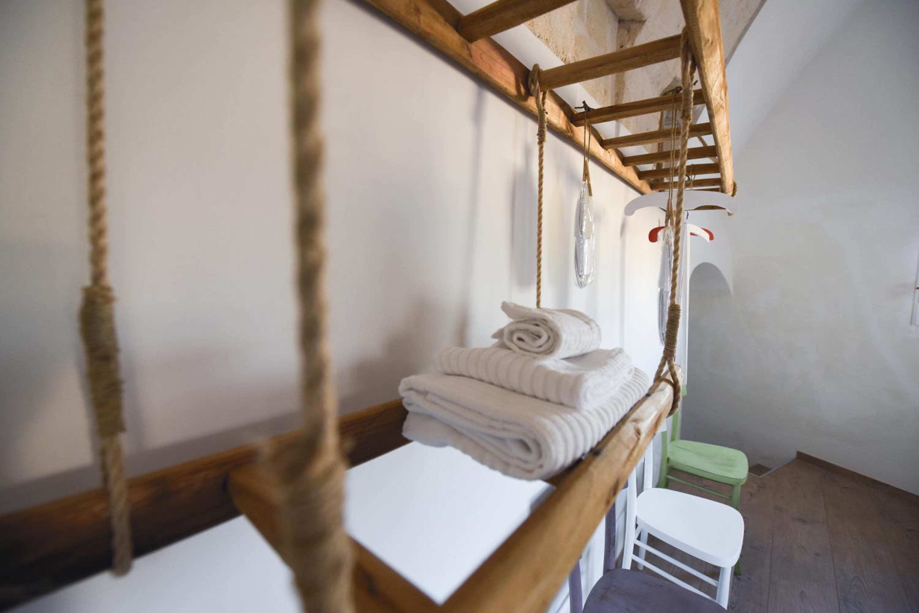One-Bedroom House - Photo 4