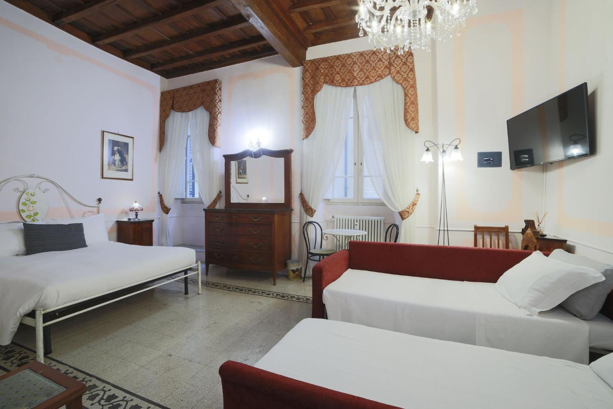 Deluxe Quadruple Room photo 3