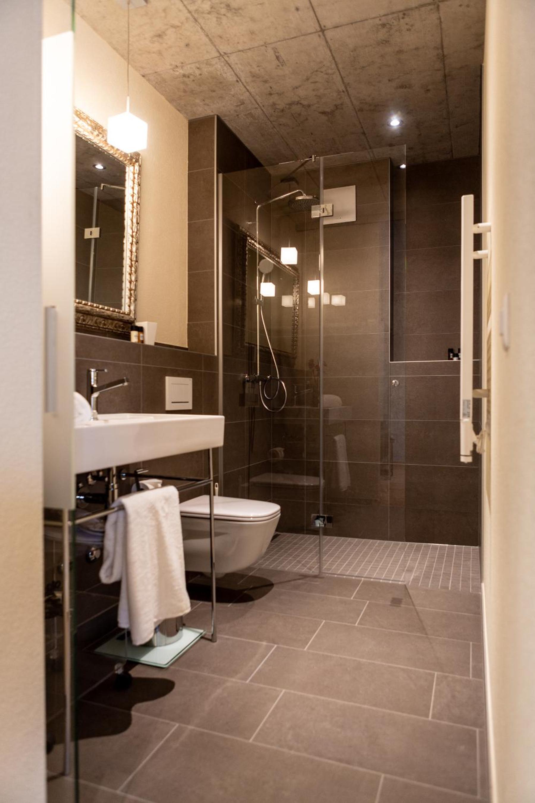 Deluxe Double or Twin Room - Photo 3