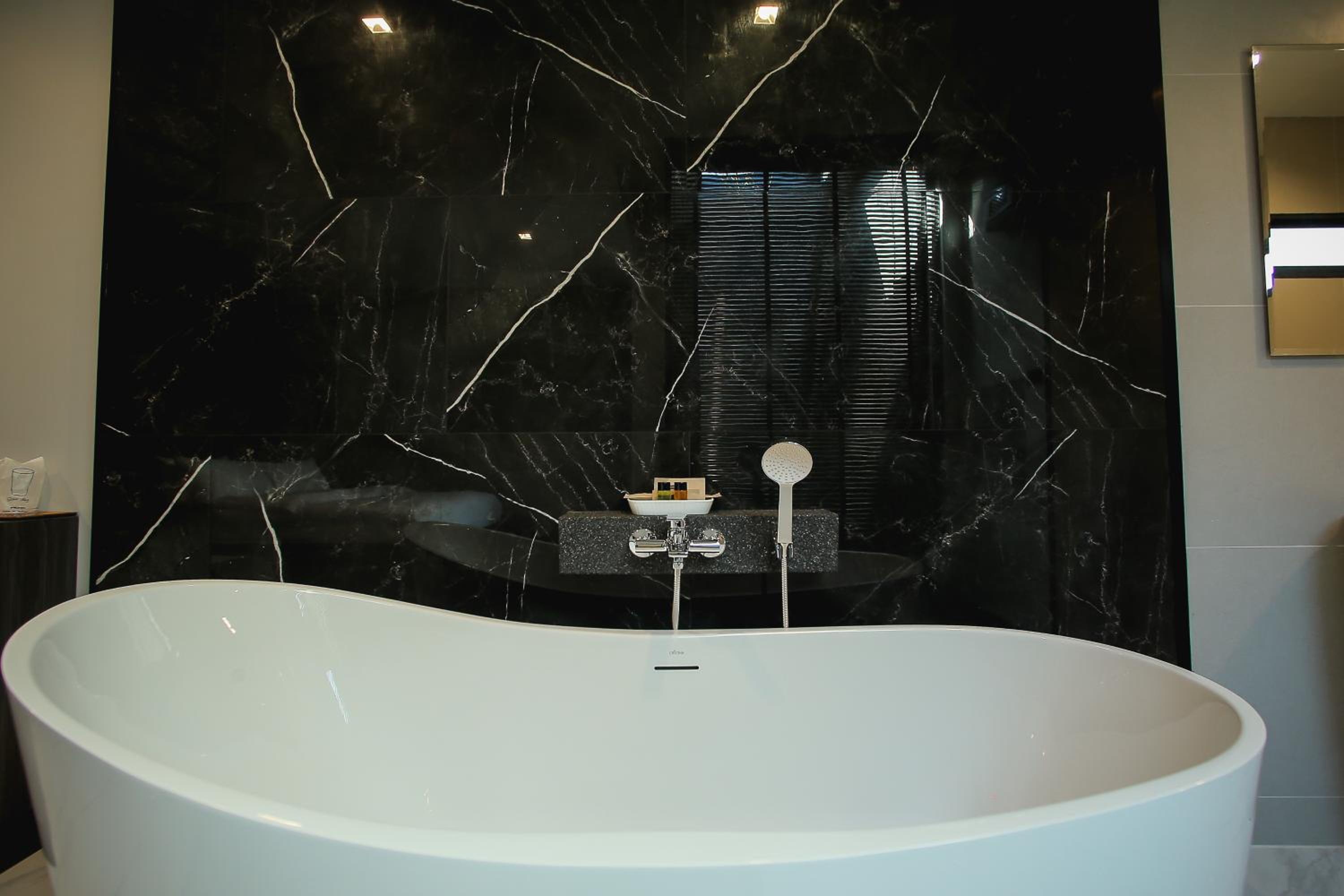 King Studio - Photo 2