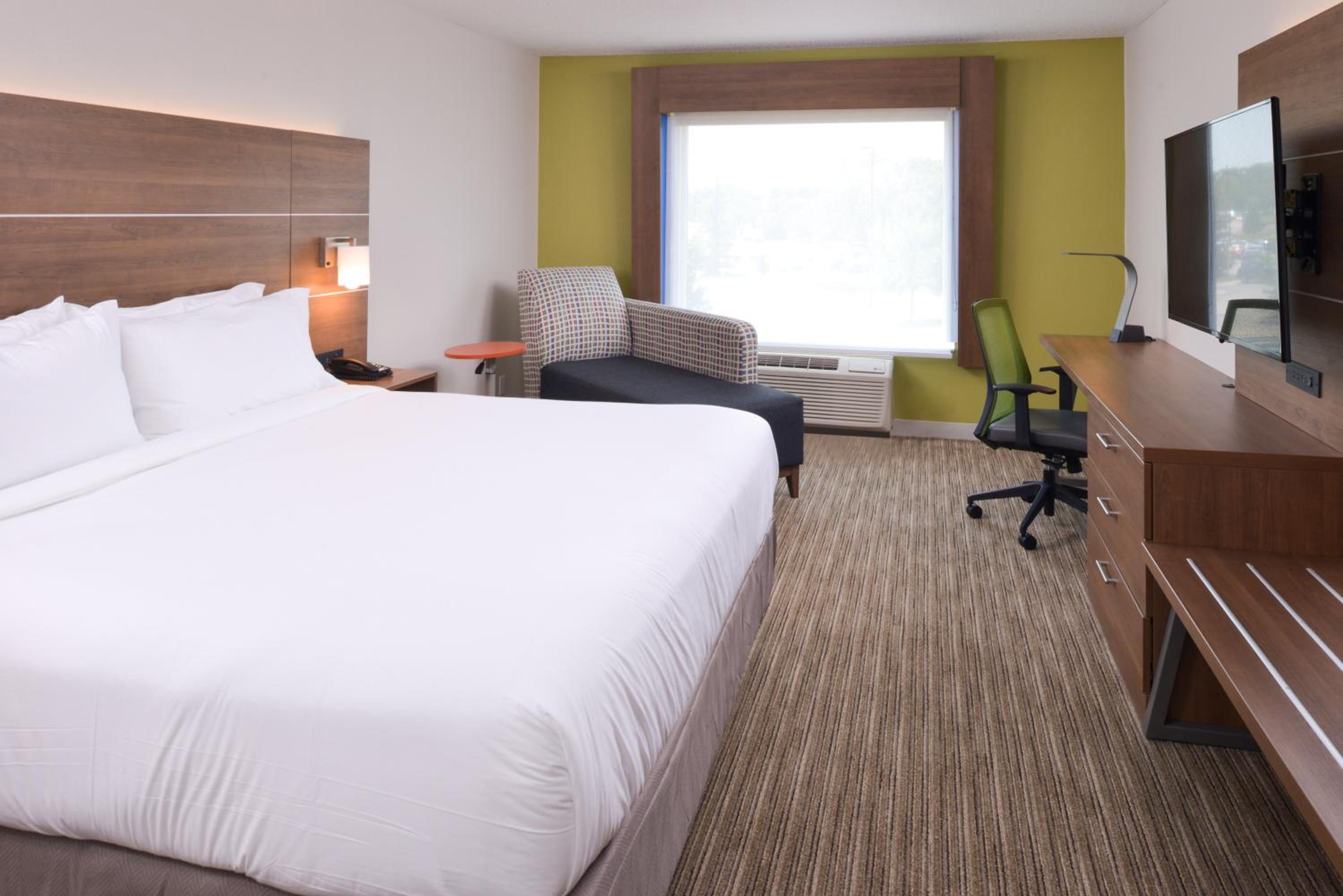 Standard King Room - Photo 1