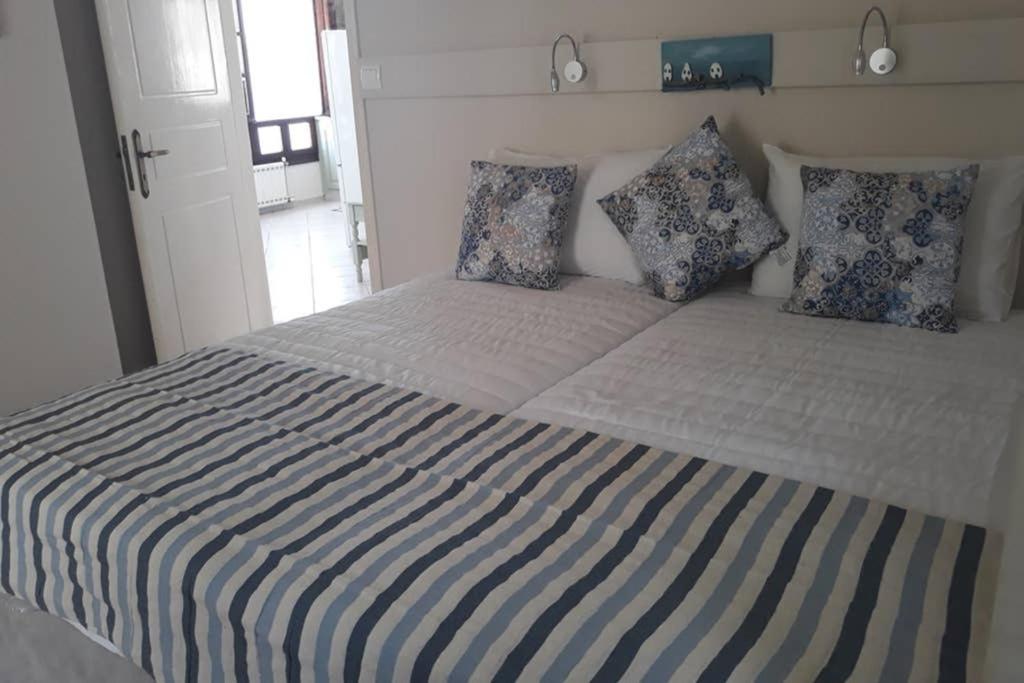 Two-Bedroom Apartment - Photo 26