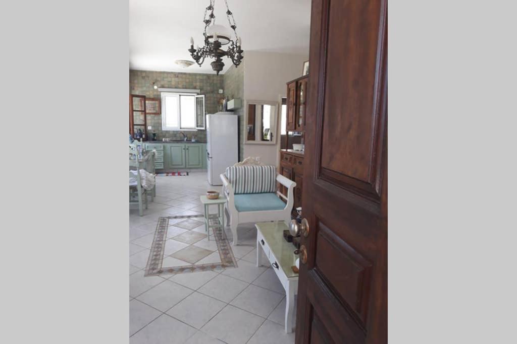 Two-Bedroom Apartment - Photo 7