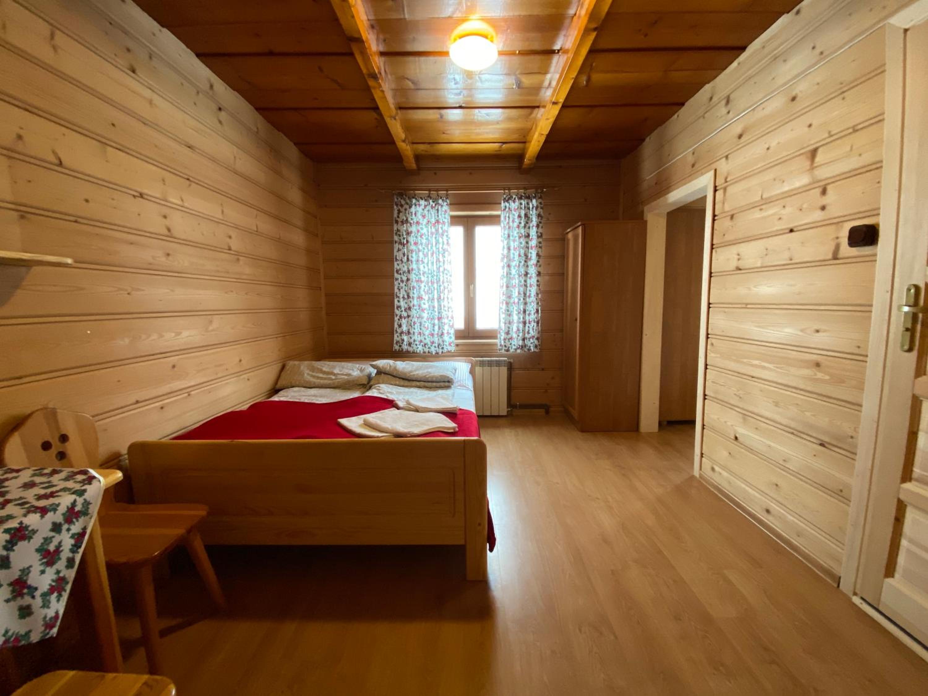 Single Room with Bathroom photo 1