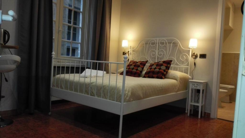 Double Room - Photo 3