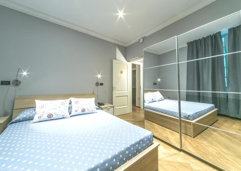 Classic Double Room with Private Bathroom - Photo 1