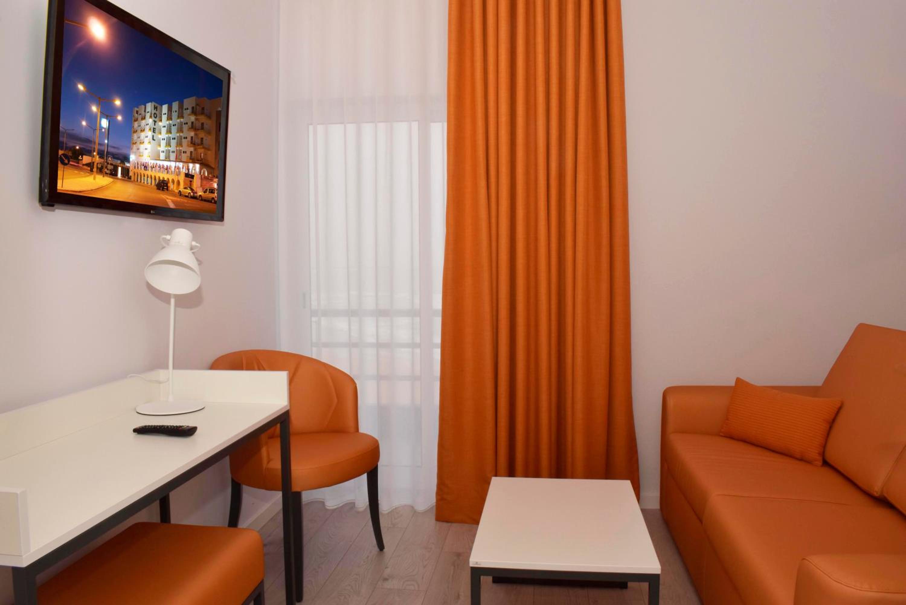 Superior Suite - Photo 6