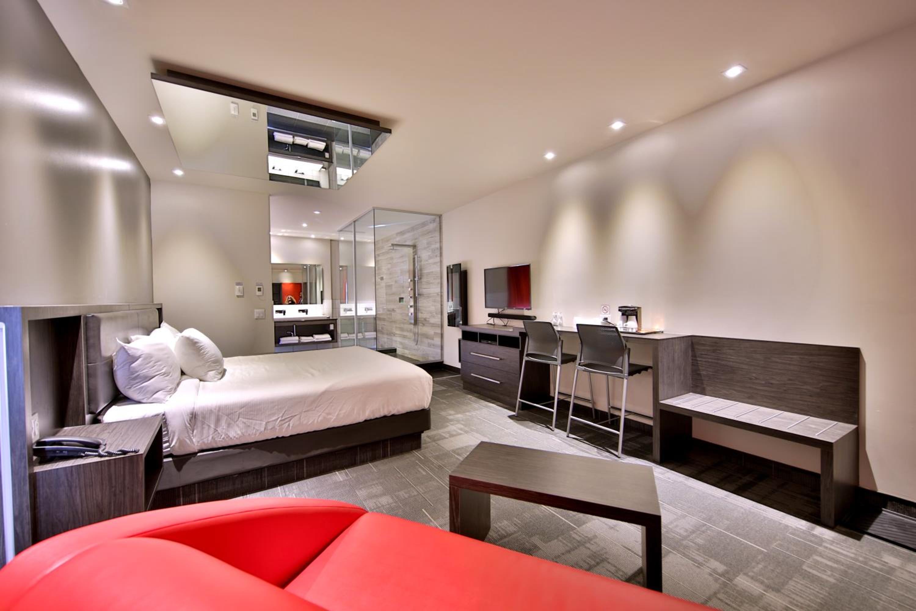 Executive Suite, 1 King Bed photo 3