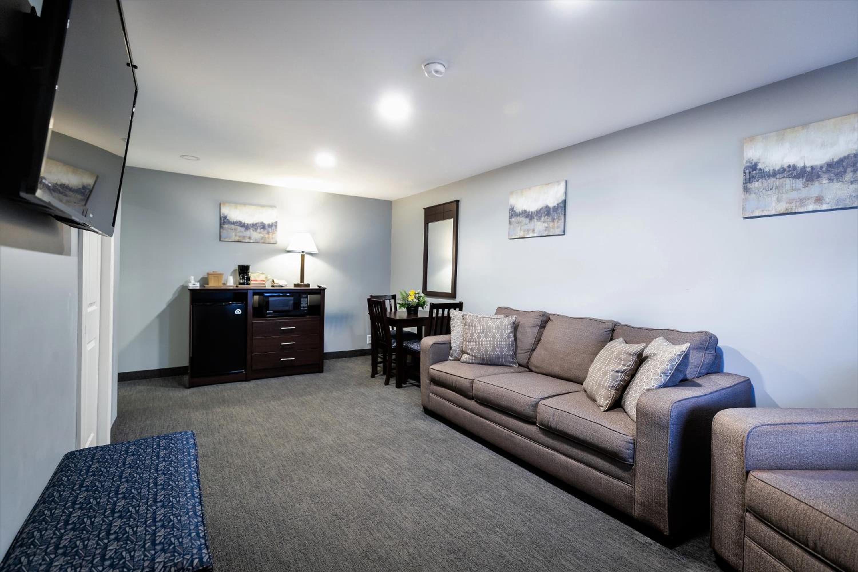 Premier Family Suite photo 2