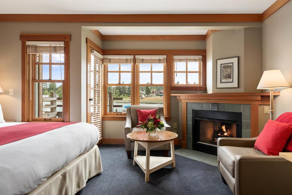 Navigator's Suite with View