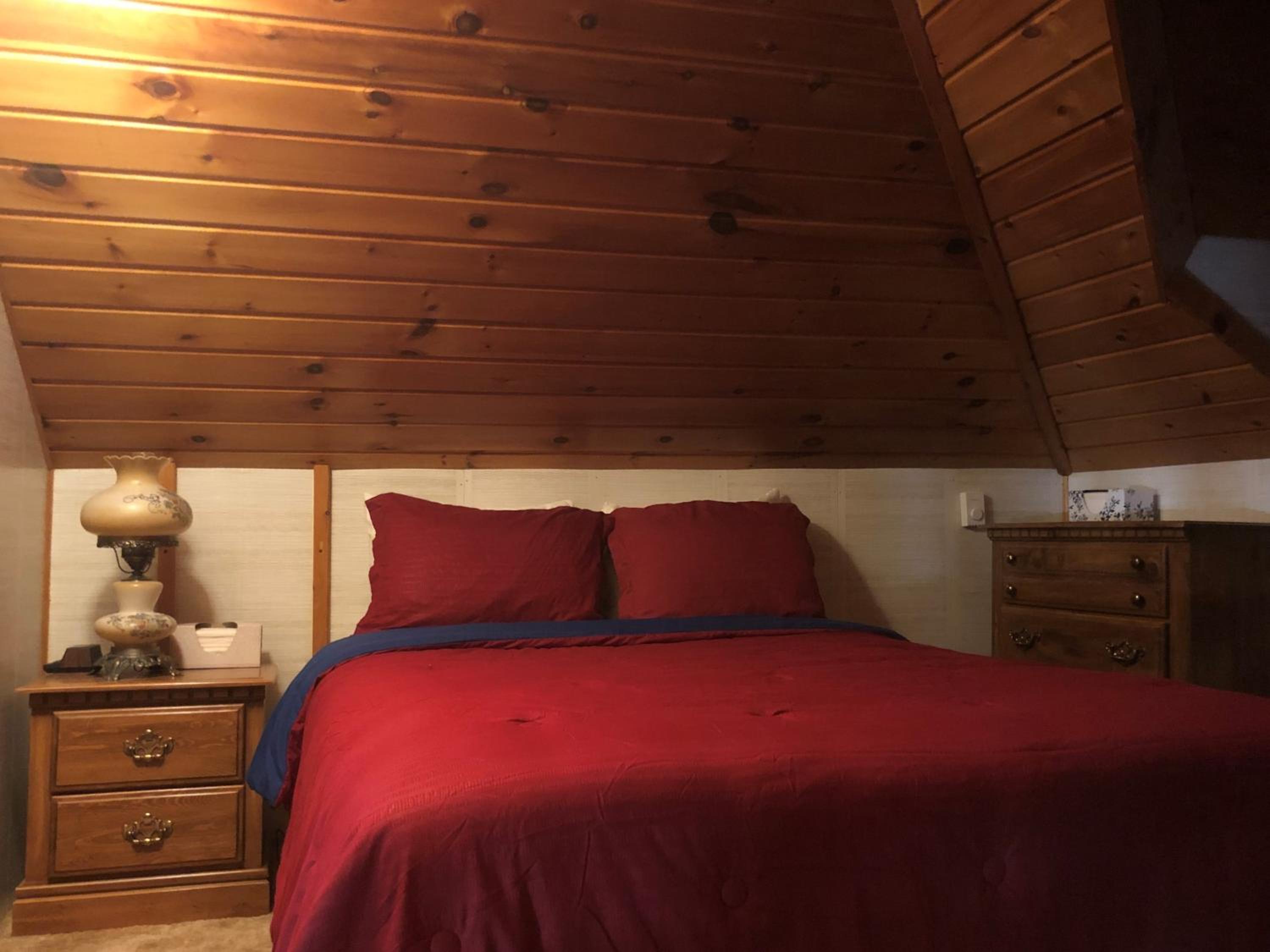 Three-Bedroom House photo 2