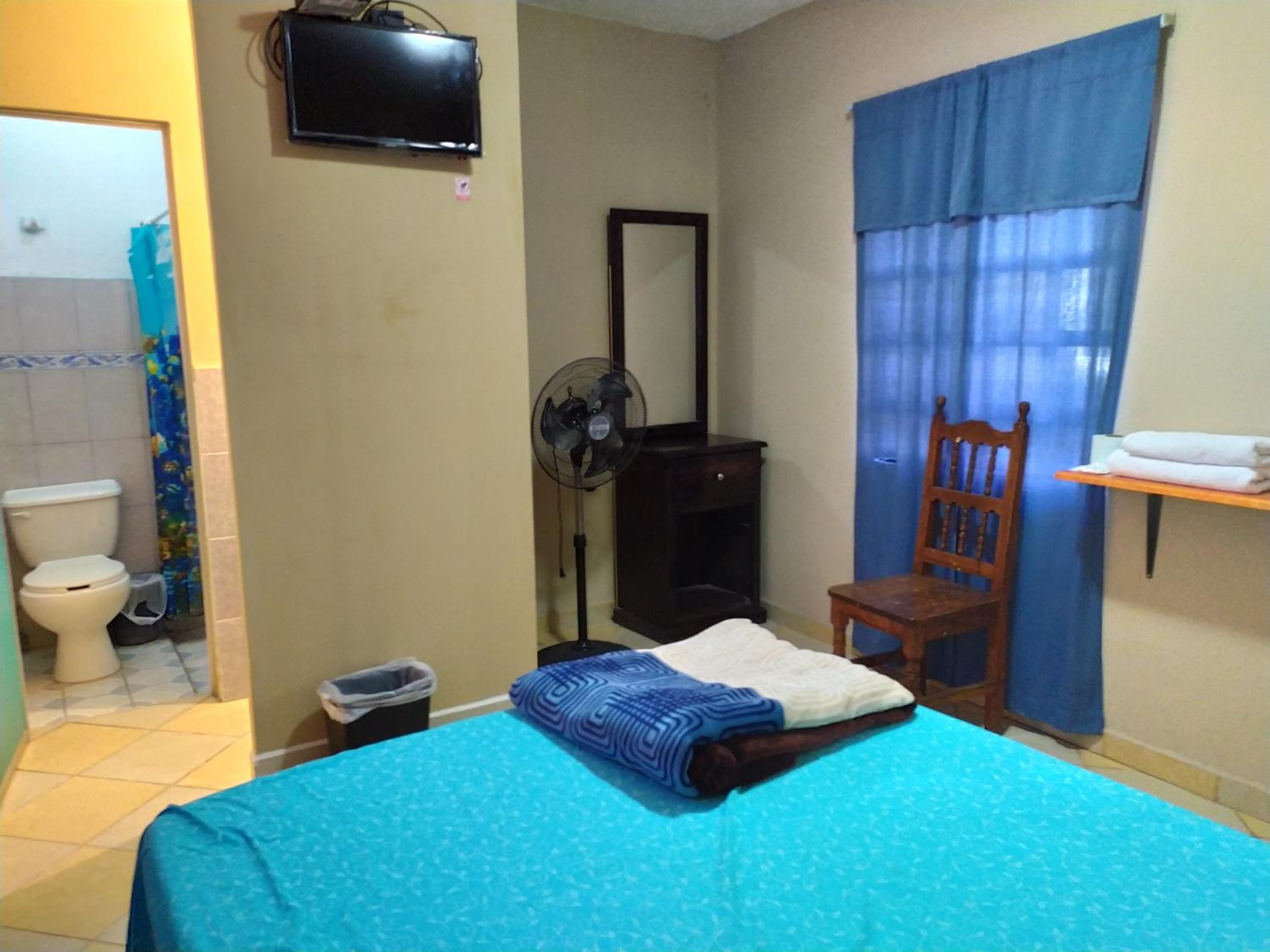 Standard Double Room with Fan - Photo 1
