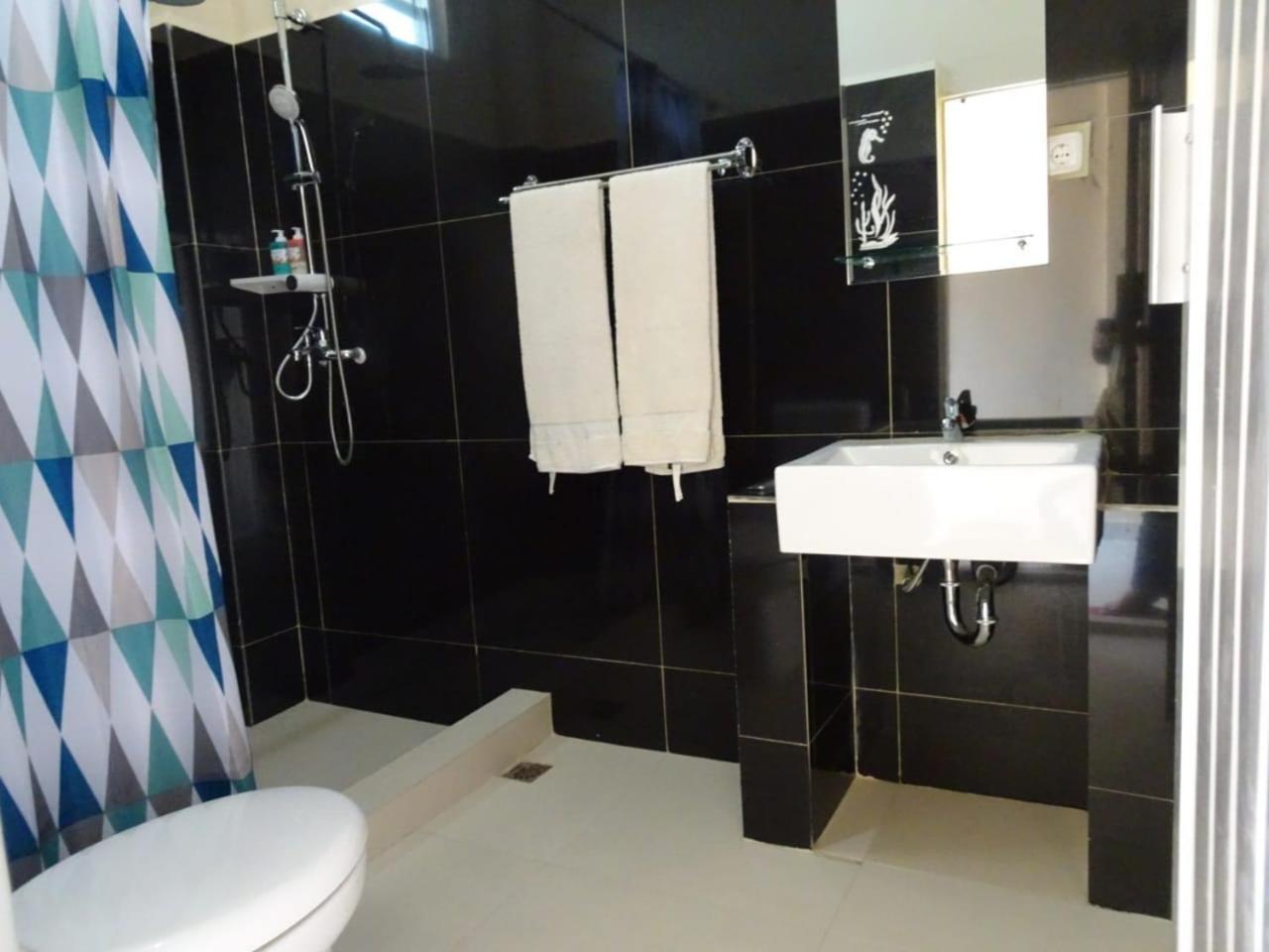 Deluxe Double Room - Photo 9