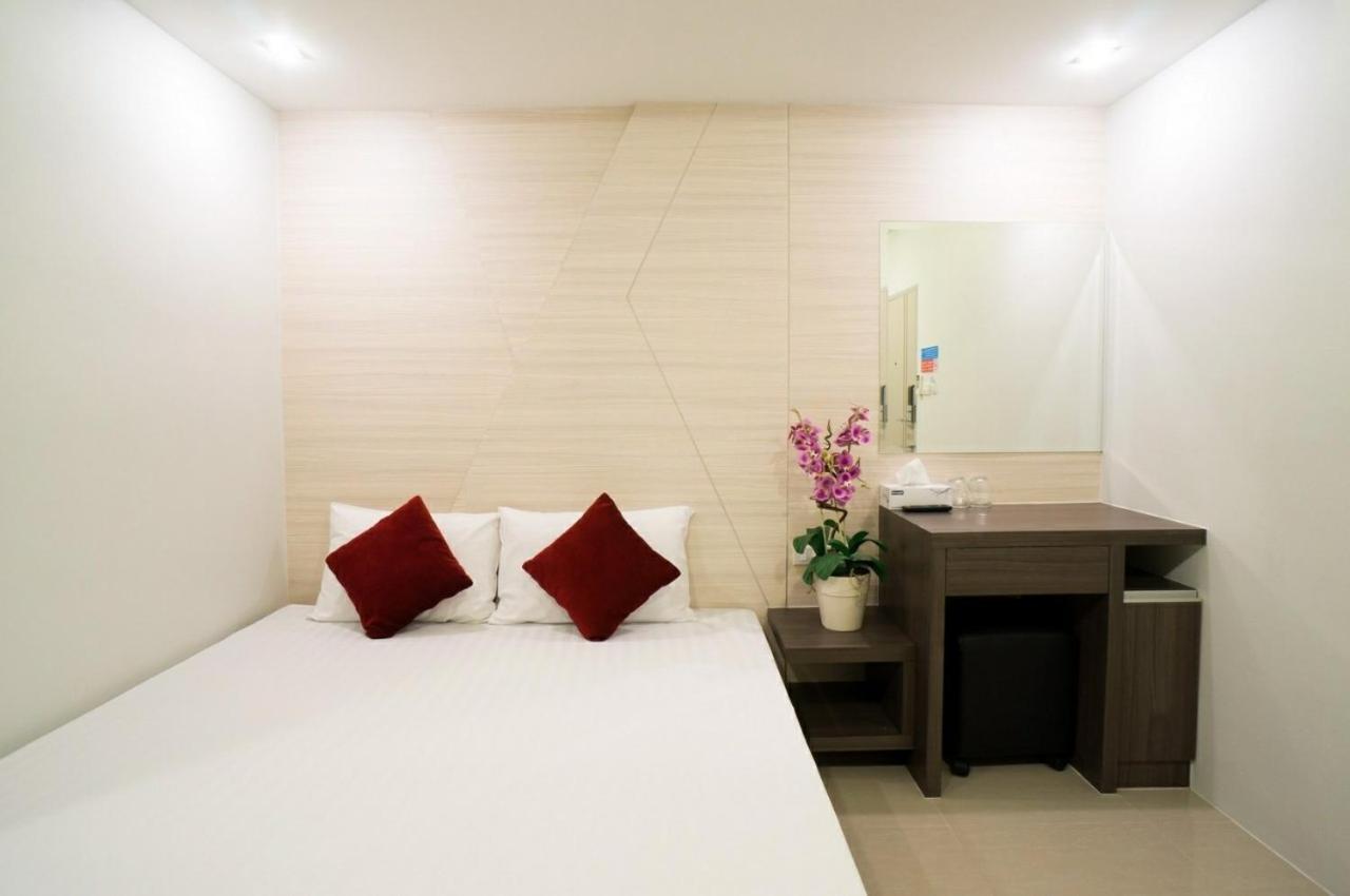 Economy Double Room photo 2