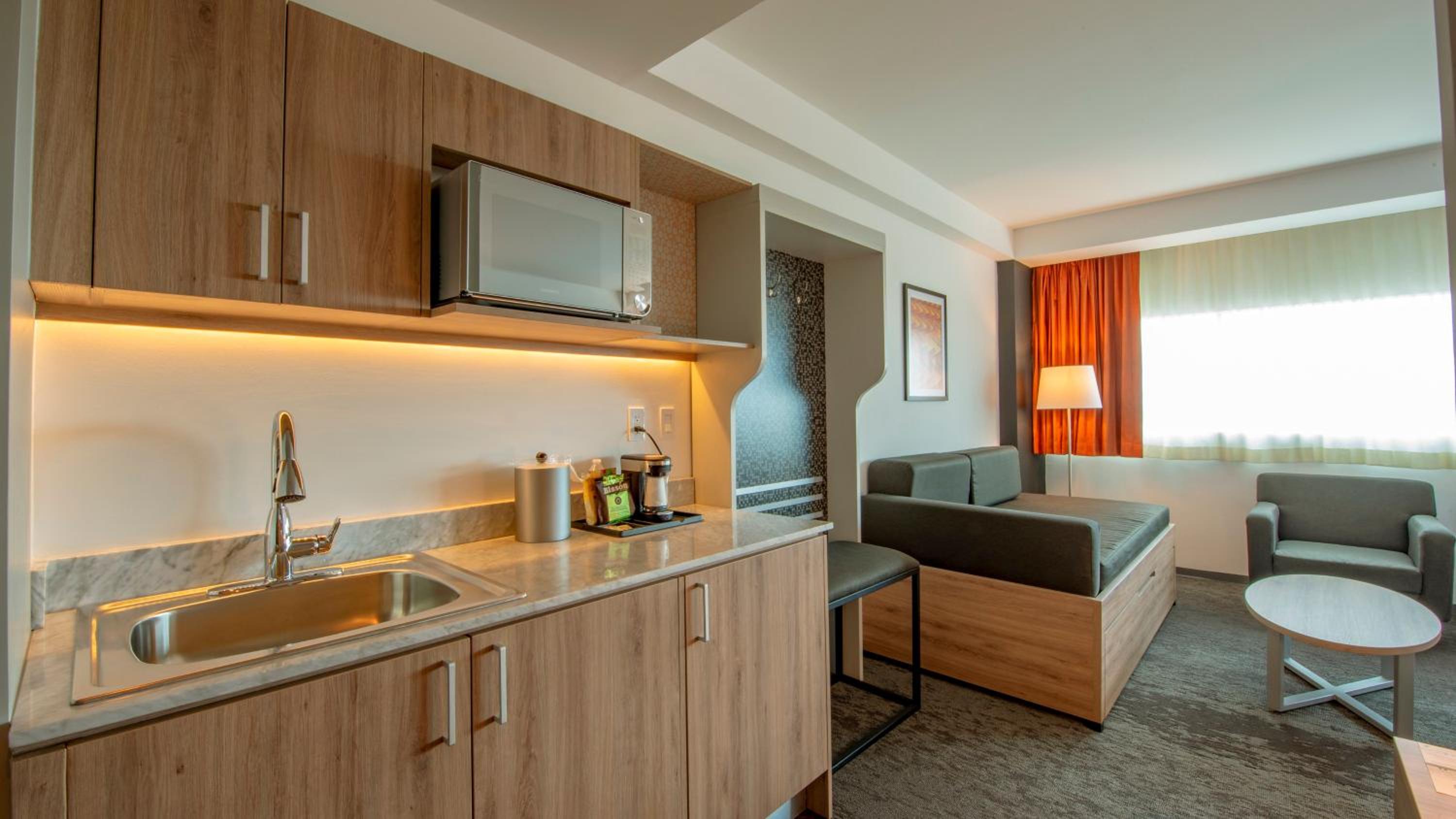 King Suite - Photo 4