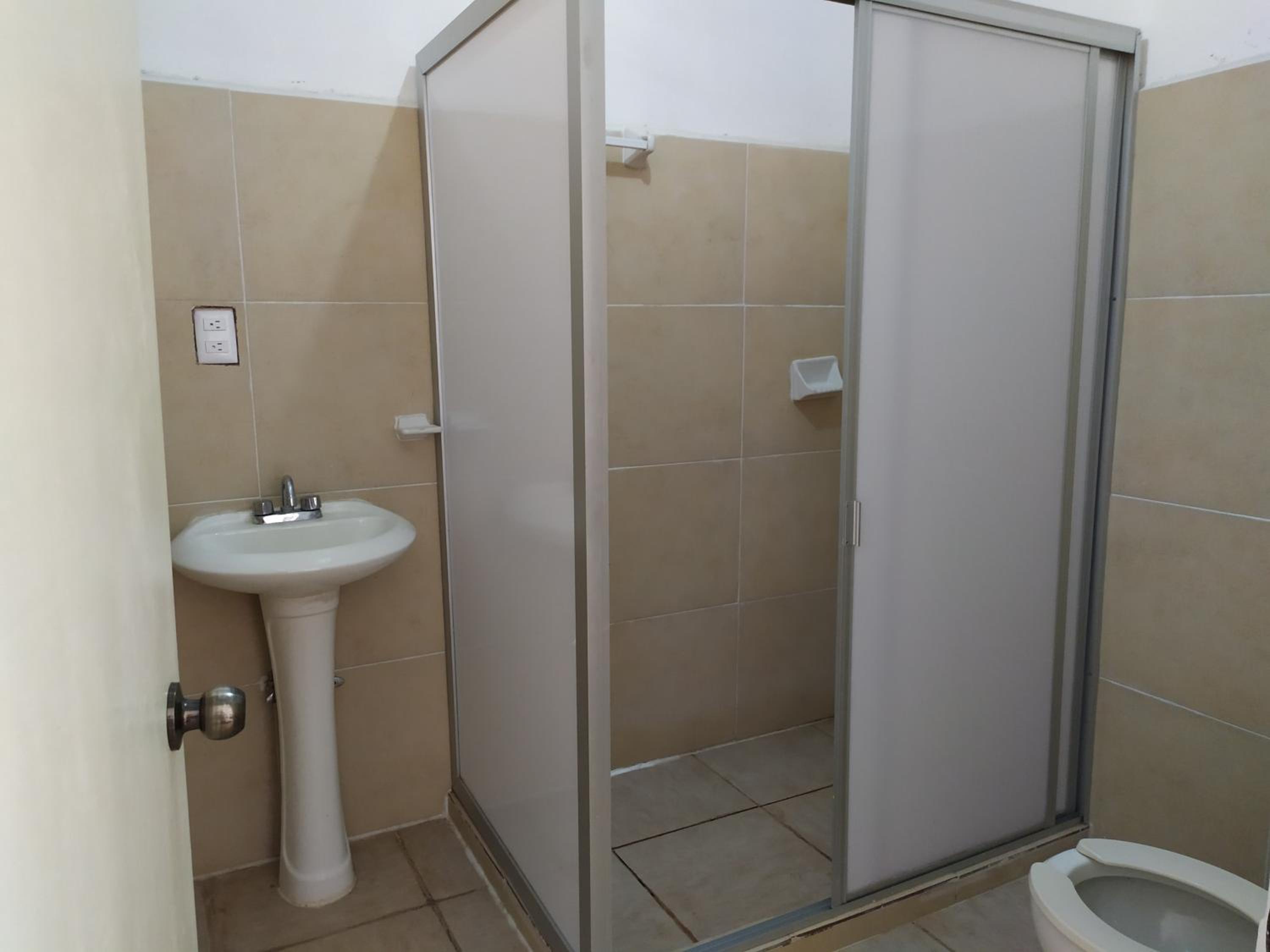 Quadruple Room - Photo 6