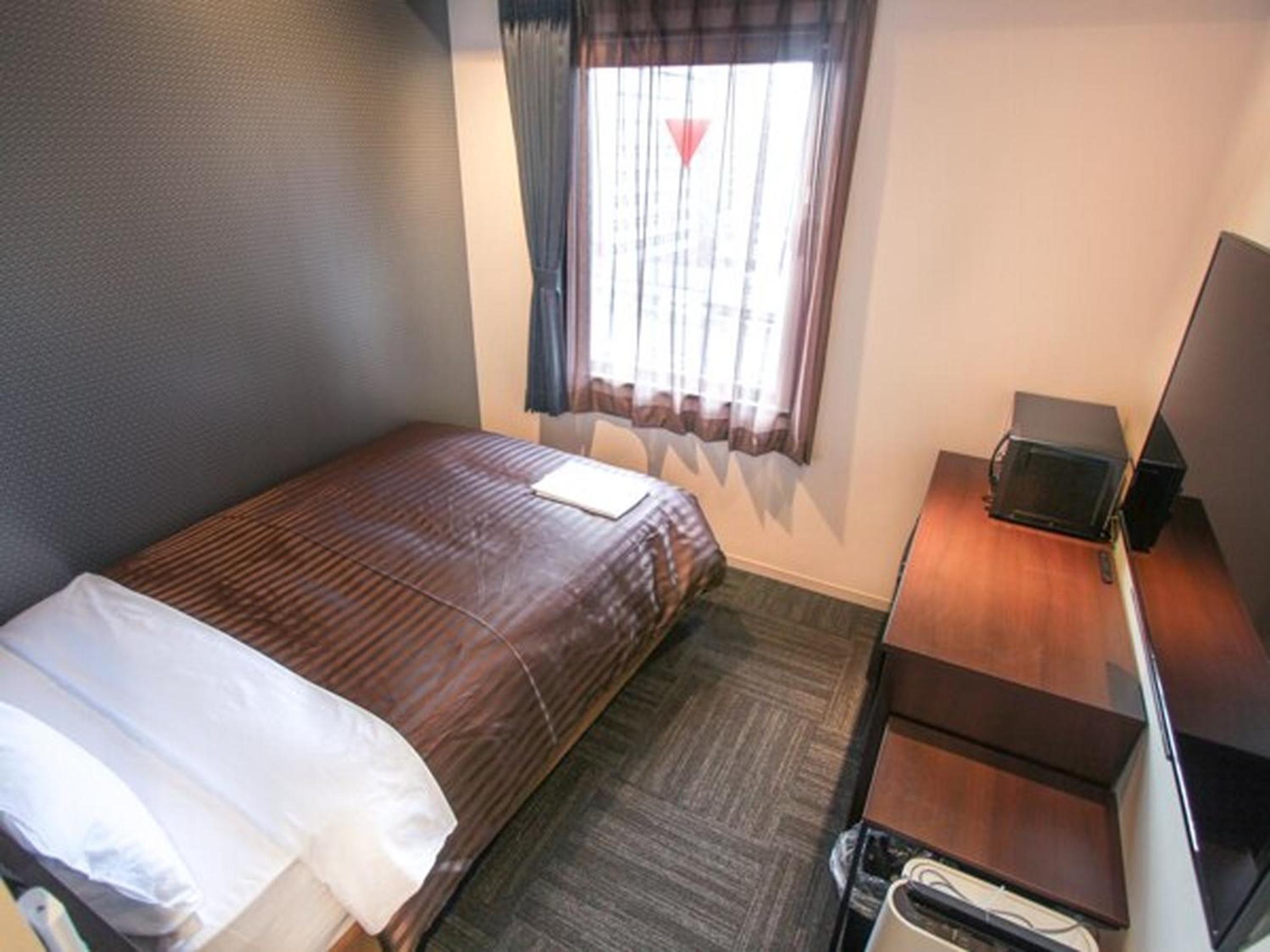 Double Room with Small Double Bed - Non-Smoking - Photo 1