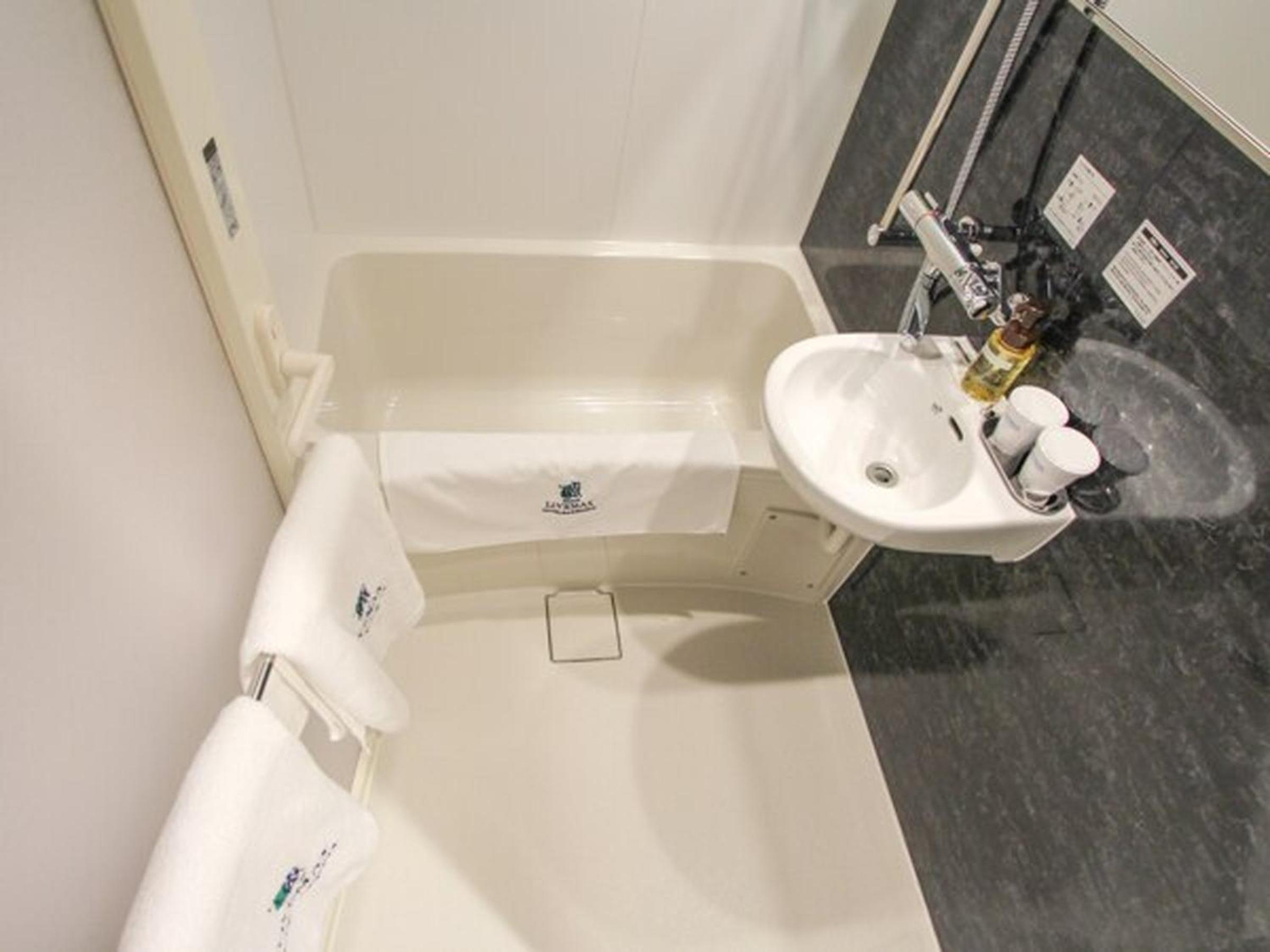 Double Room with Small Double Bed - Non-Smoking - Photo 3