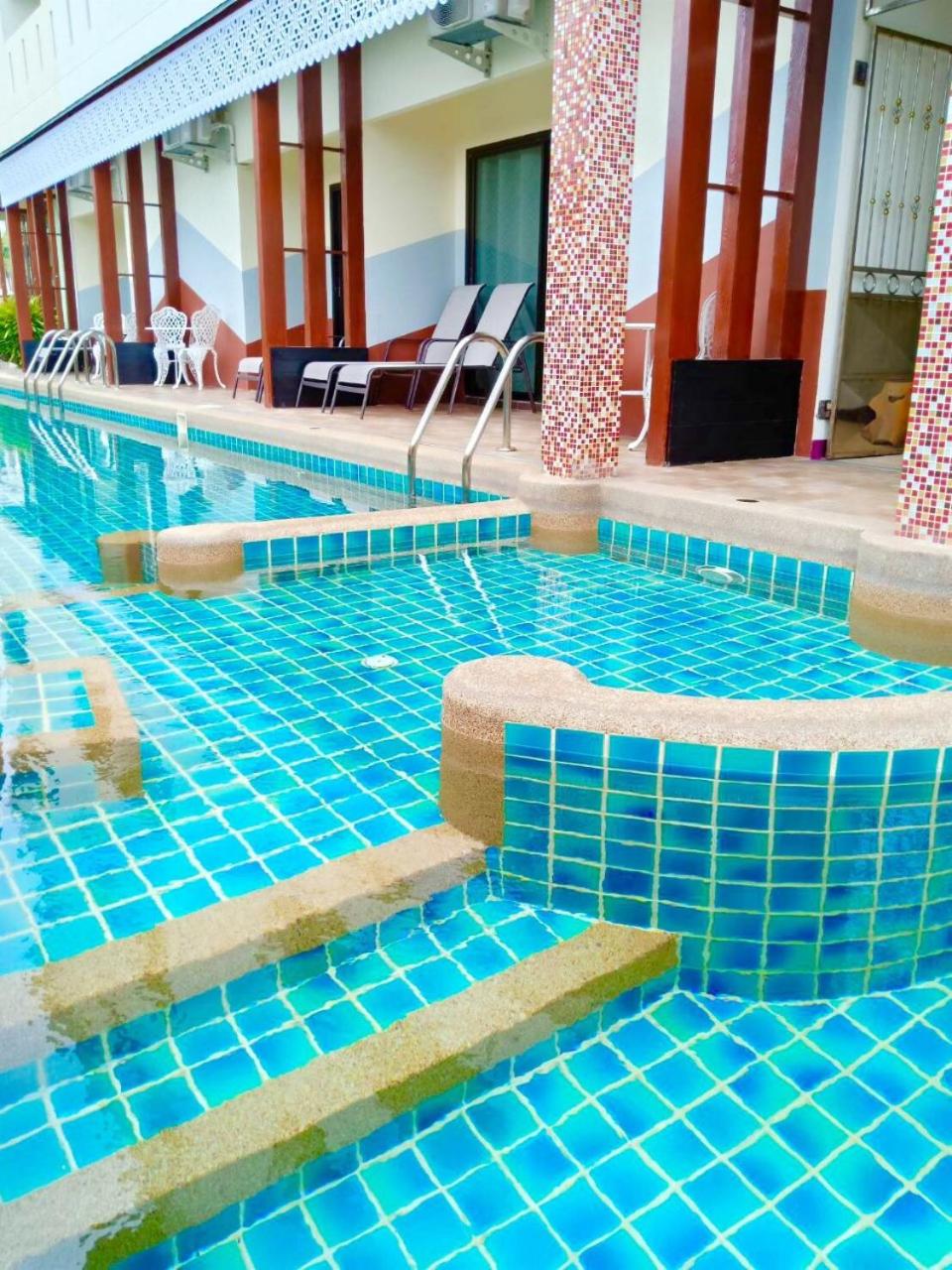 Executive Double Room with Pool Access - Photo 4