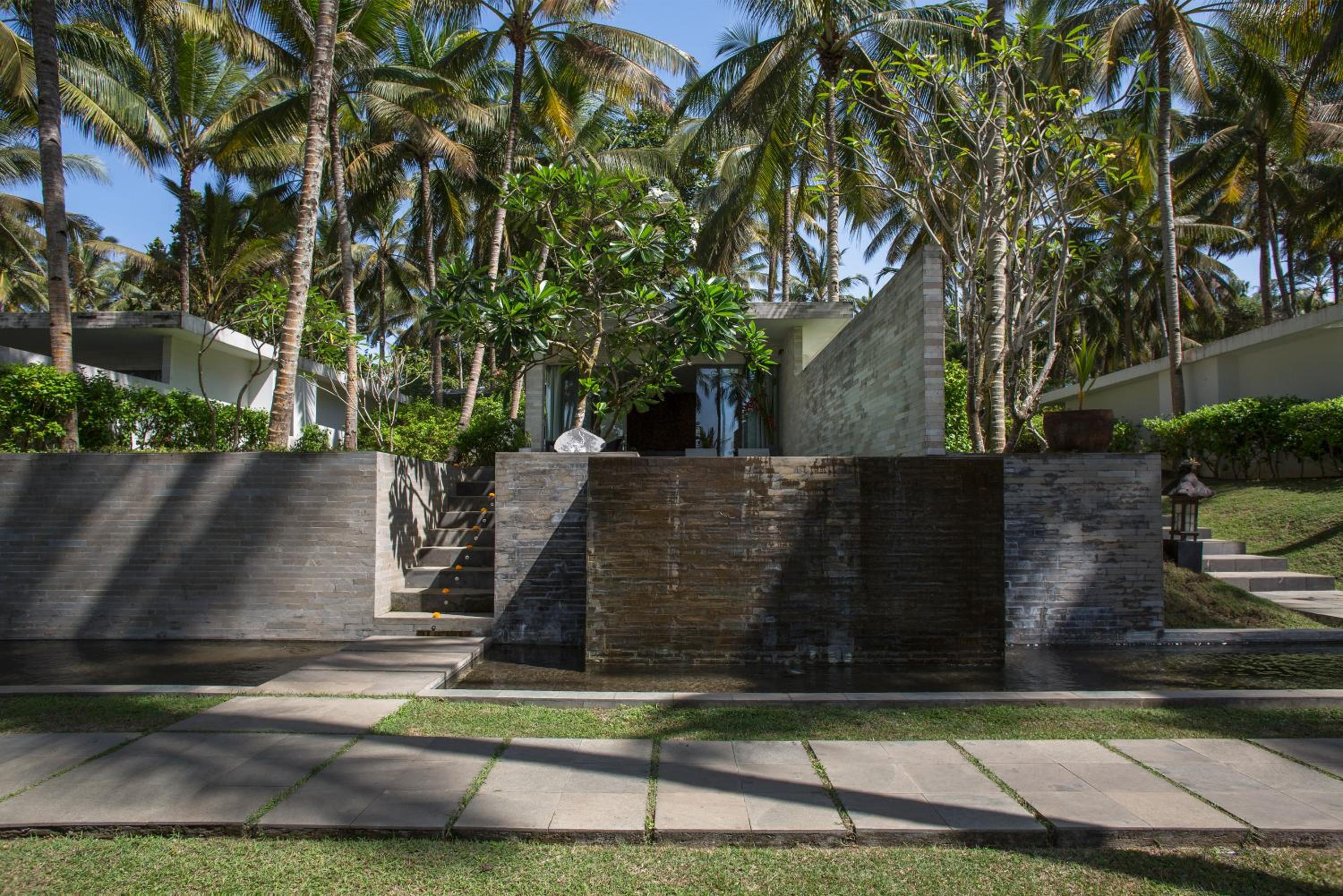 One-Bedroom Beach Pool Villa - Photo 3