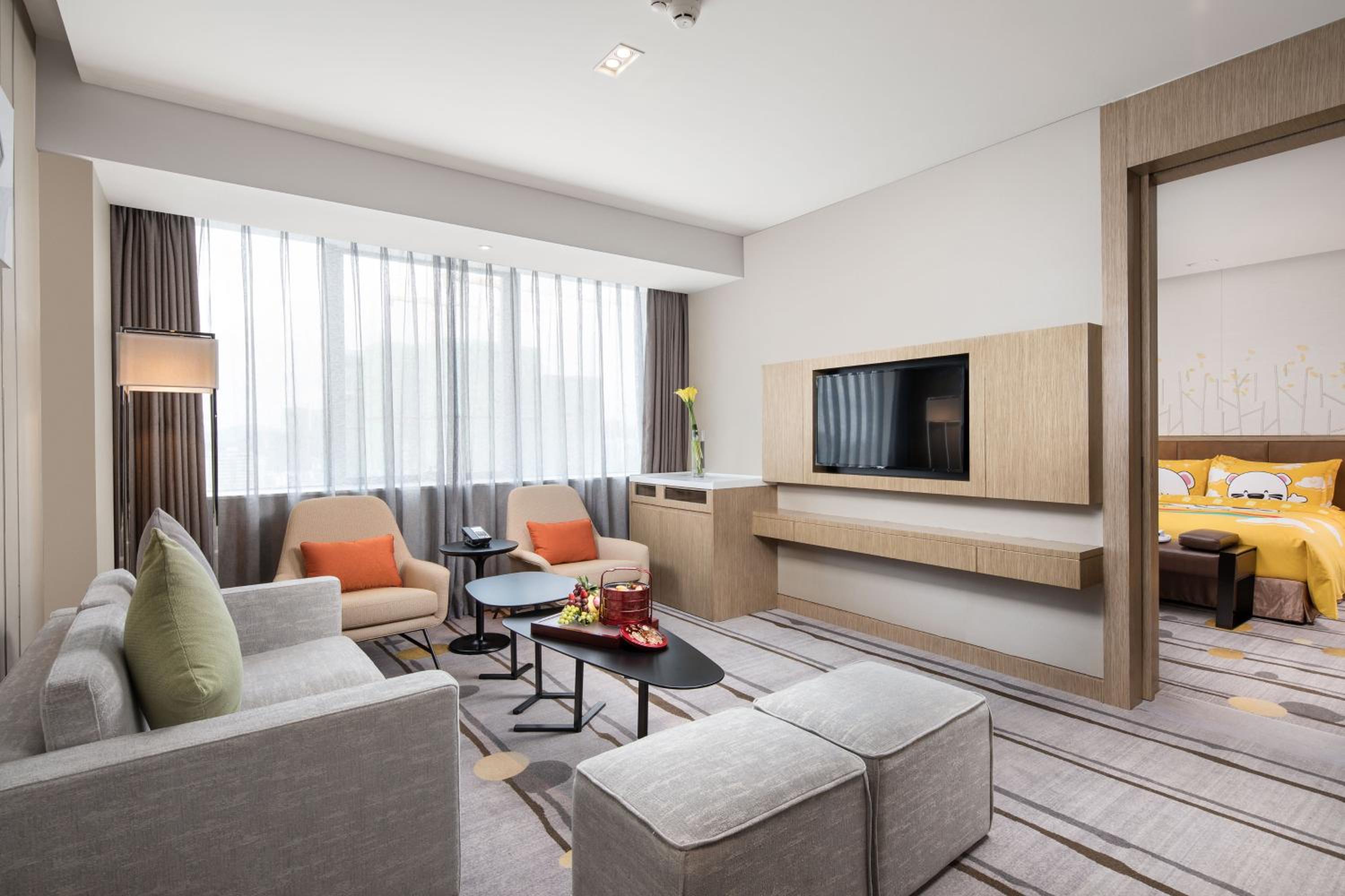 One-Bedroom Suite photo 3