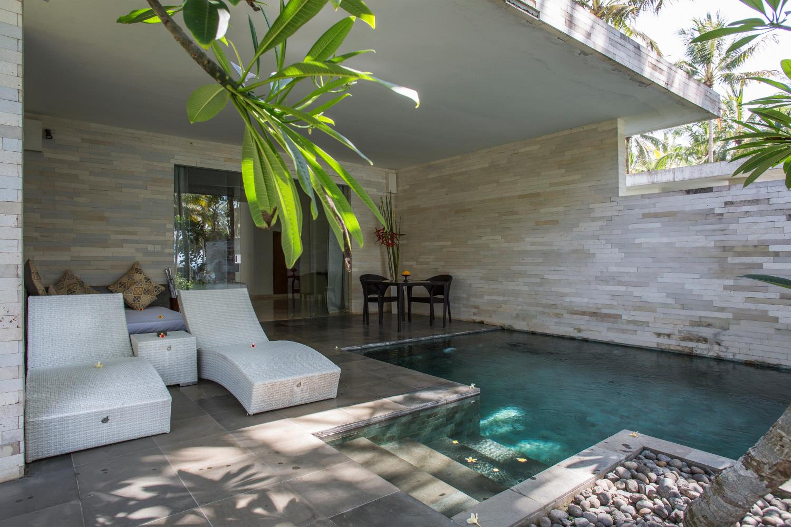 One-Bedroom Ocean Pool Villa - Photo 4
